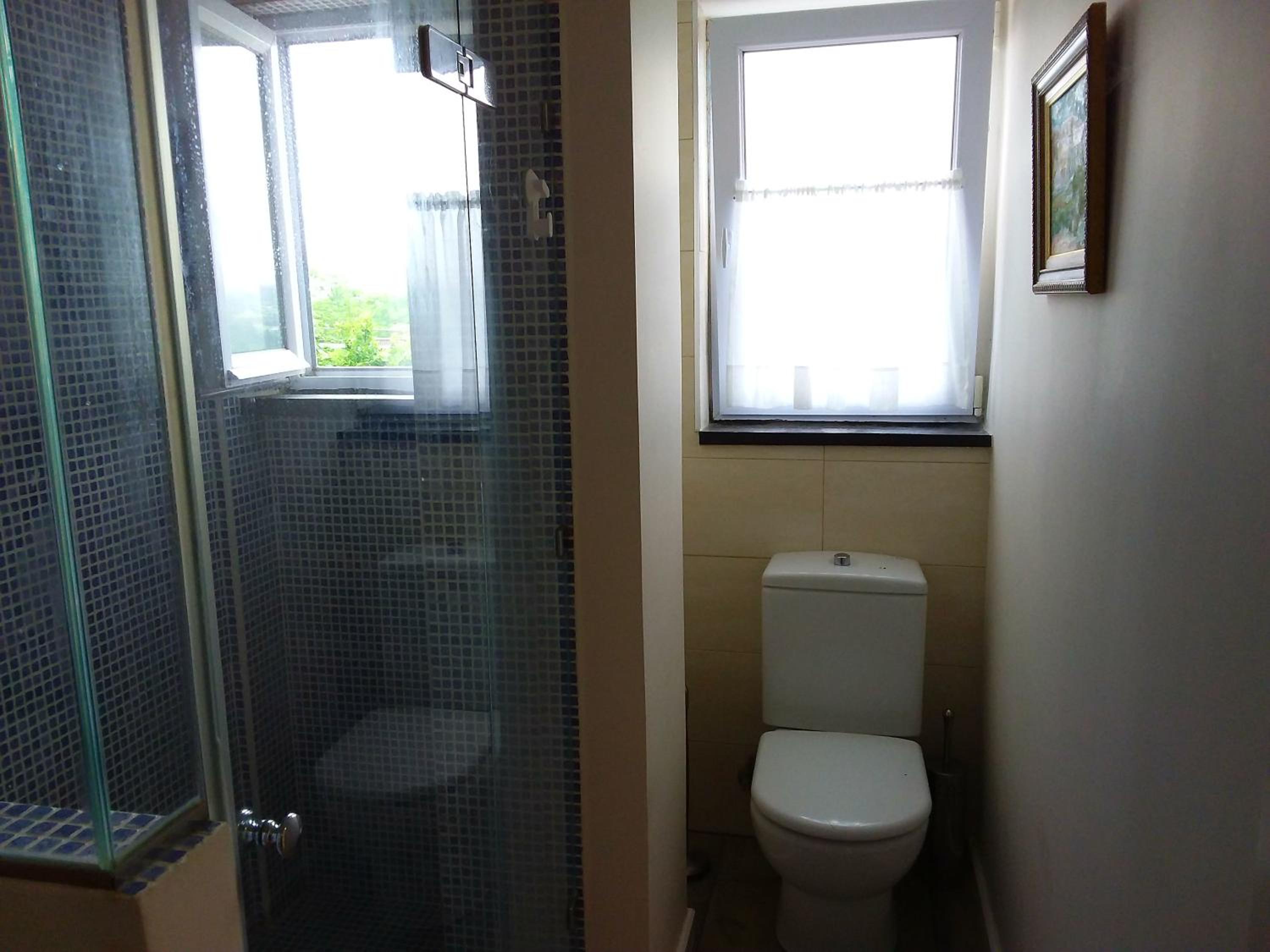 Apartment with Mountain View - Photo 13