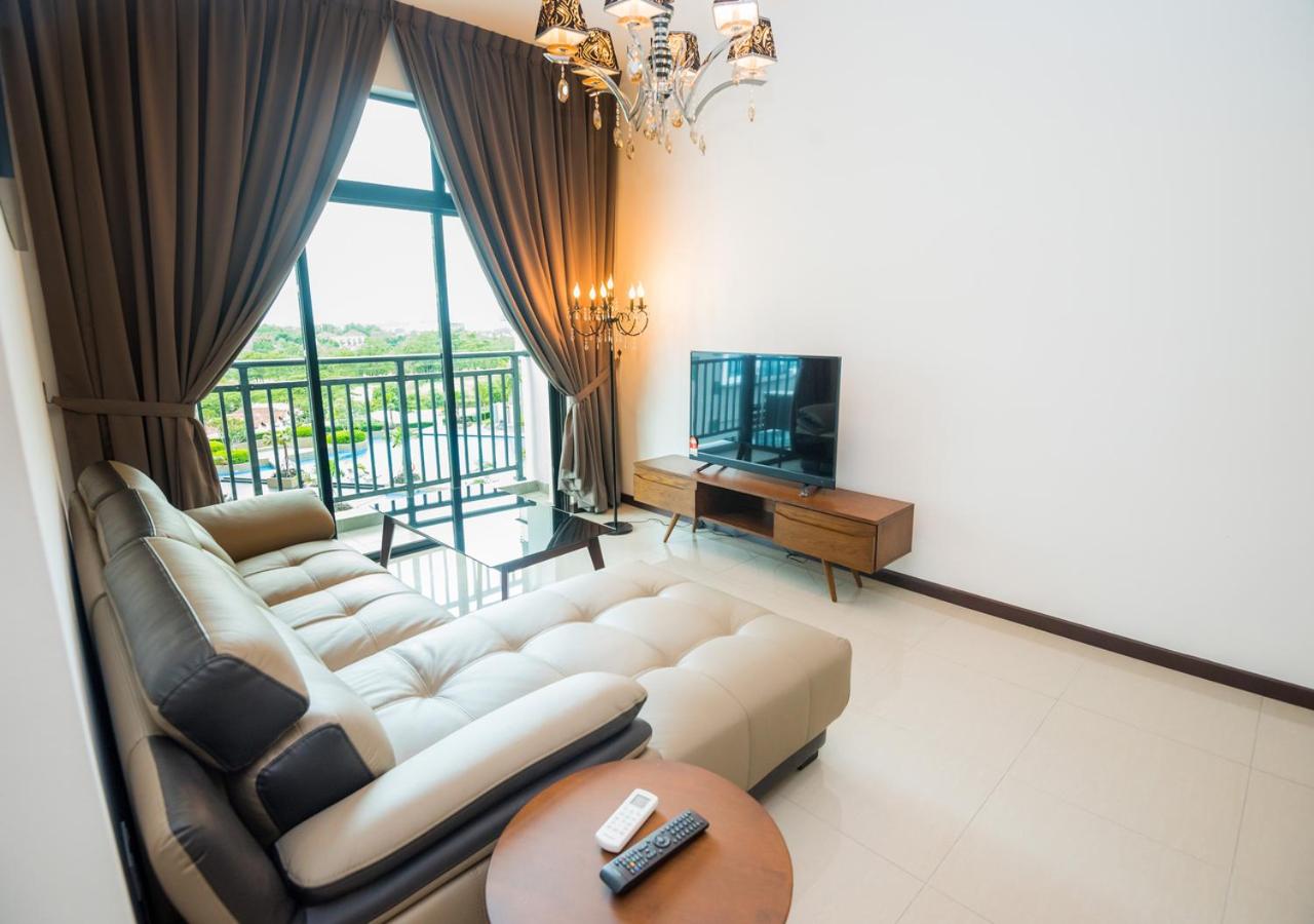 Double Room with Pool View