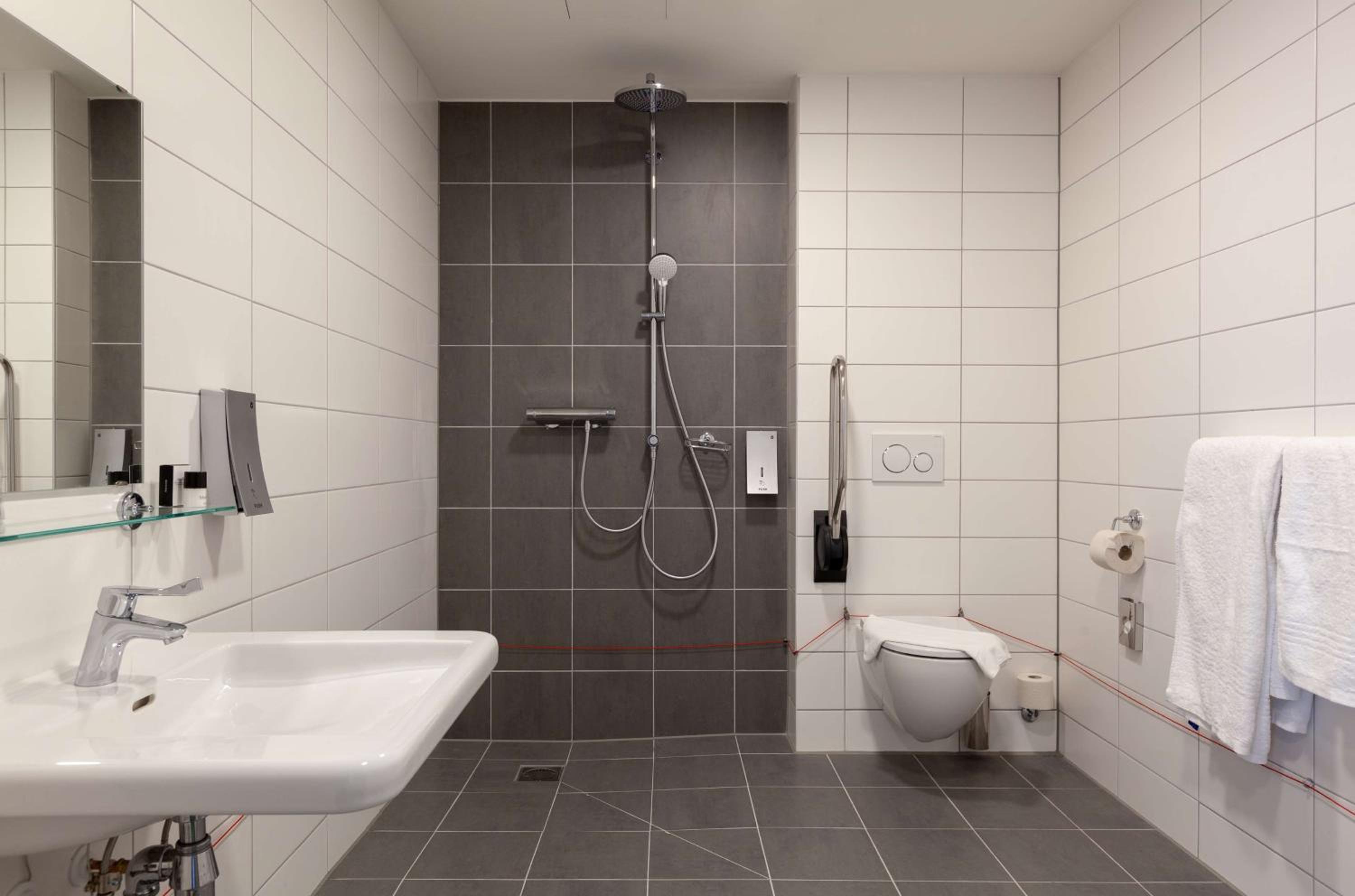 Double Room - Disability Access - Photo 4