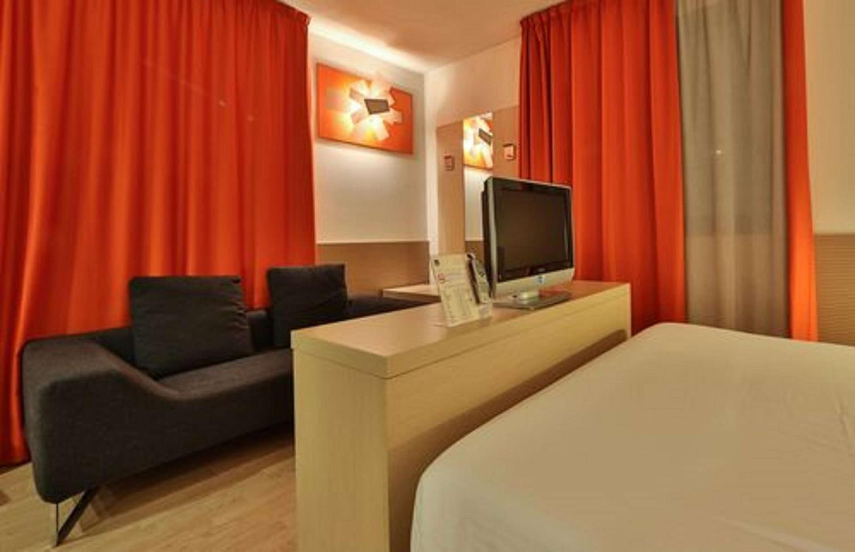 Apartment with Queen and Sofa Bed - Annex Building/Non-Smoking - Photo 3