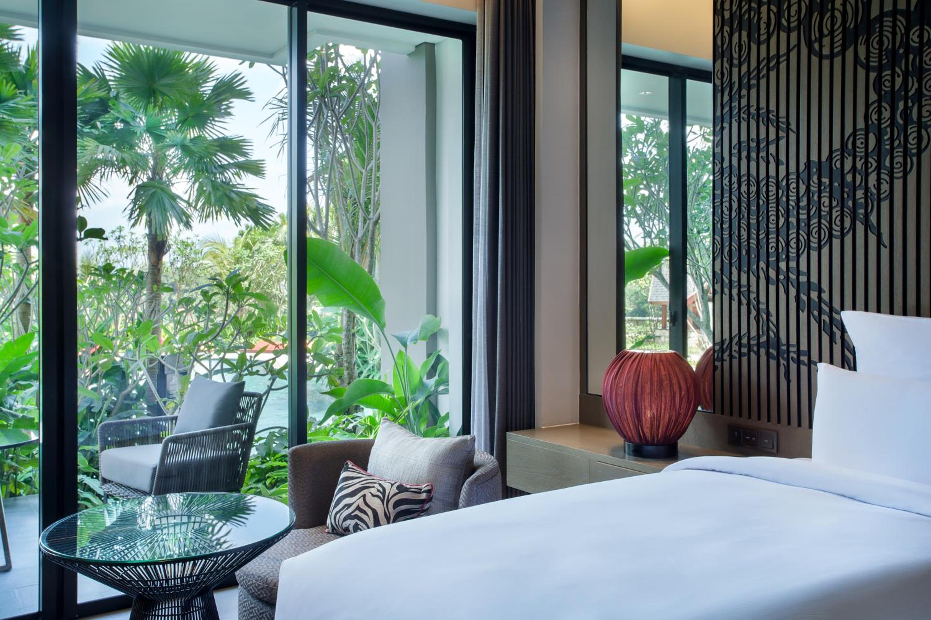 Deluxe Twin Room with Pool Access