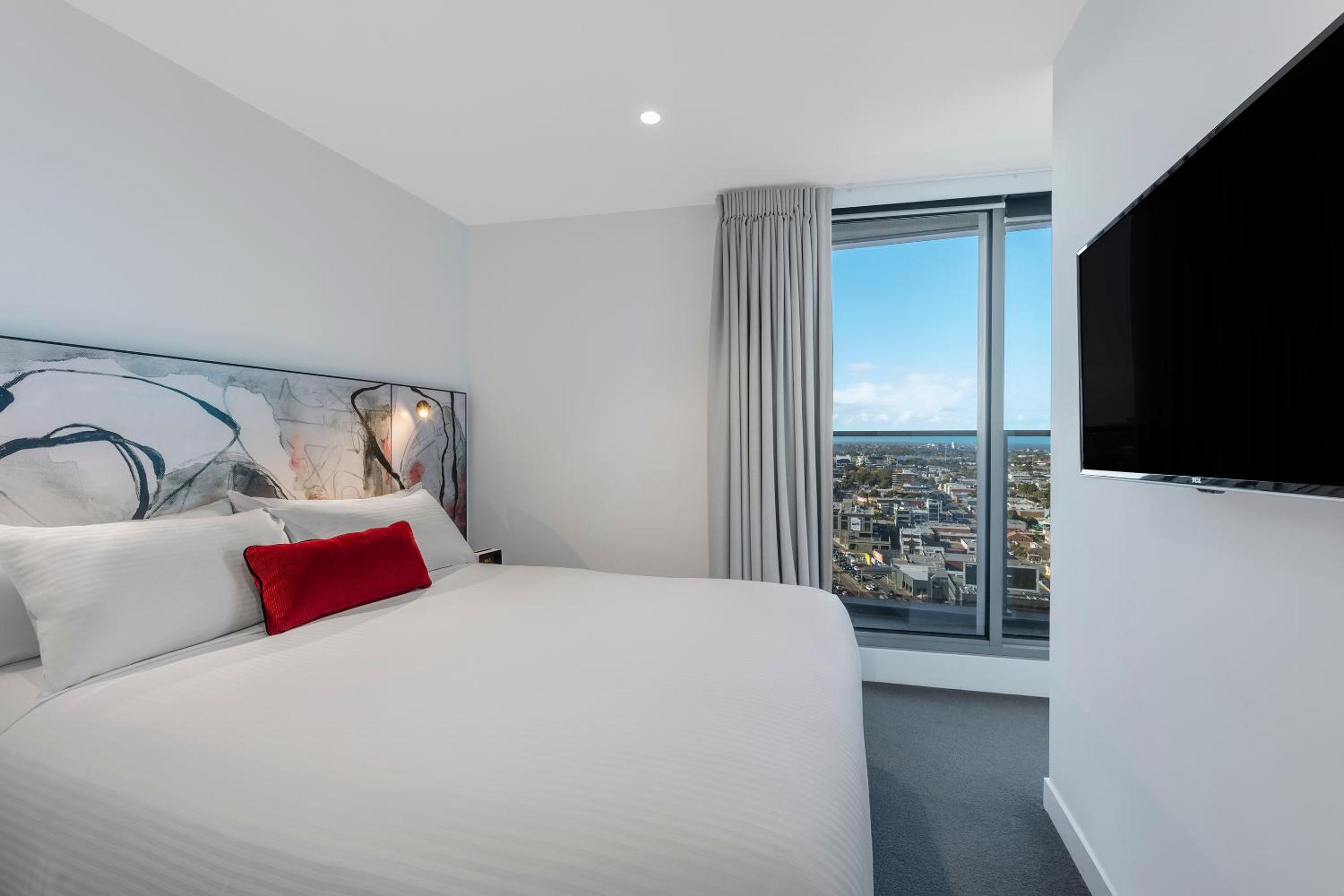 ‘Two-Bedroom Executive Apartment – Unserviced photo 3
