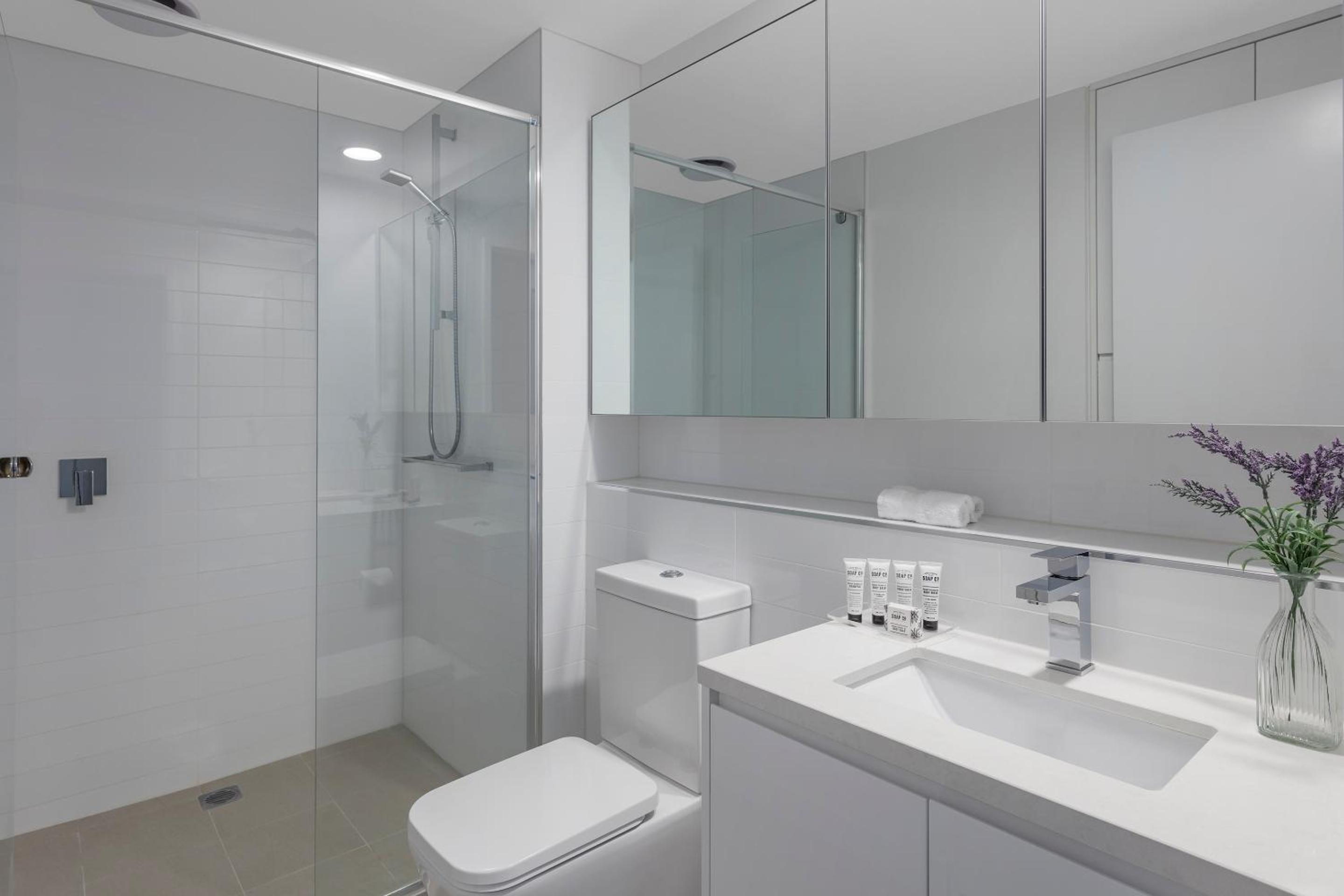 ‘Two-Bedroom Executive Apartment – Unserviced photo 1