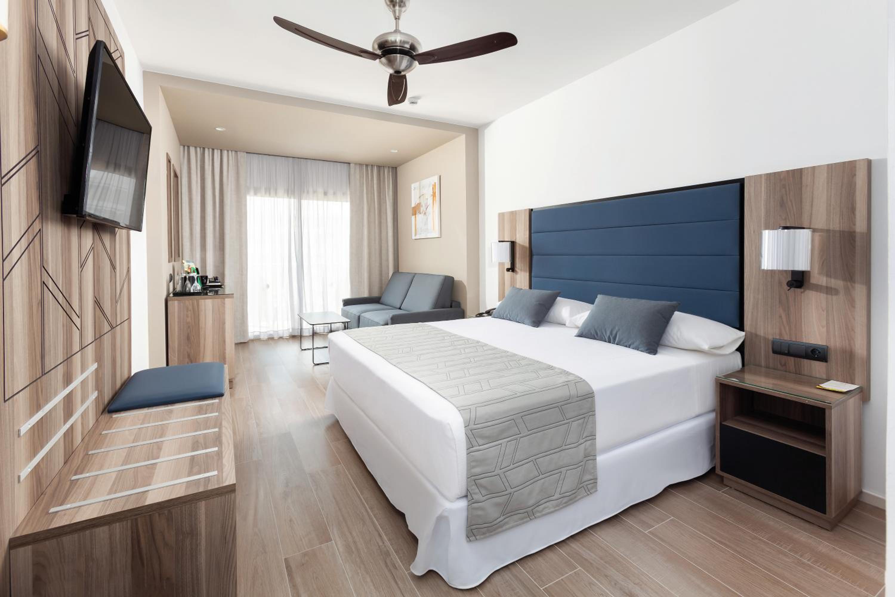Double Room with Garden View - Photo 4