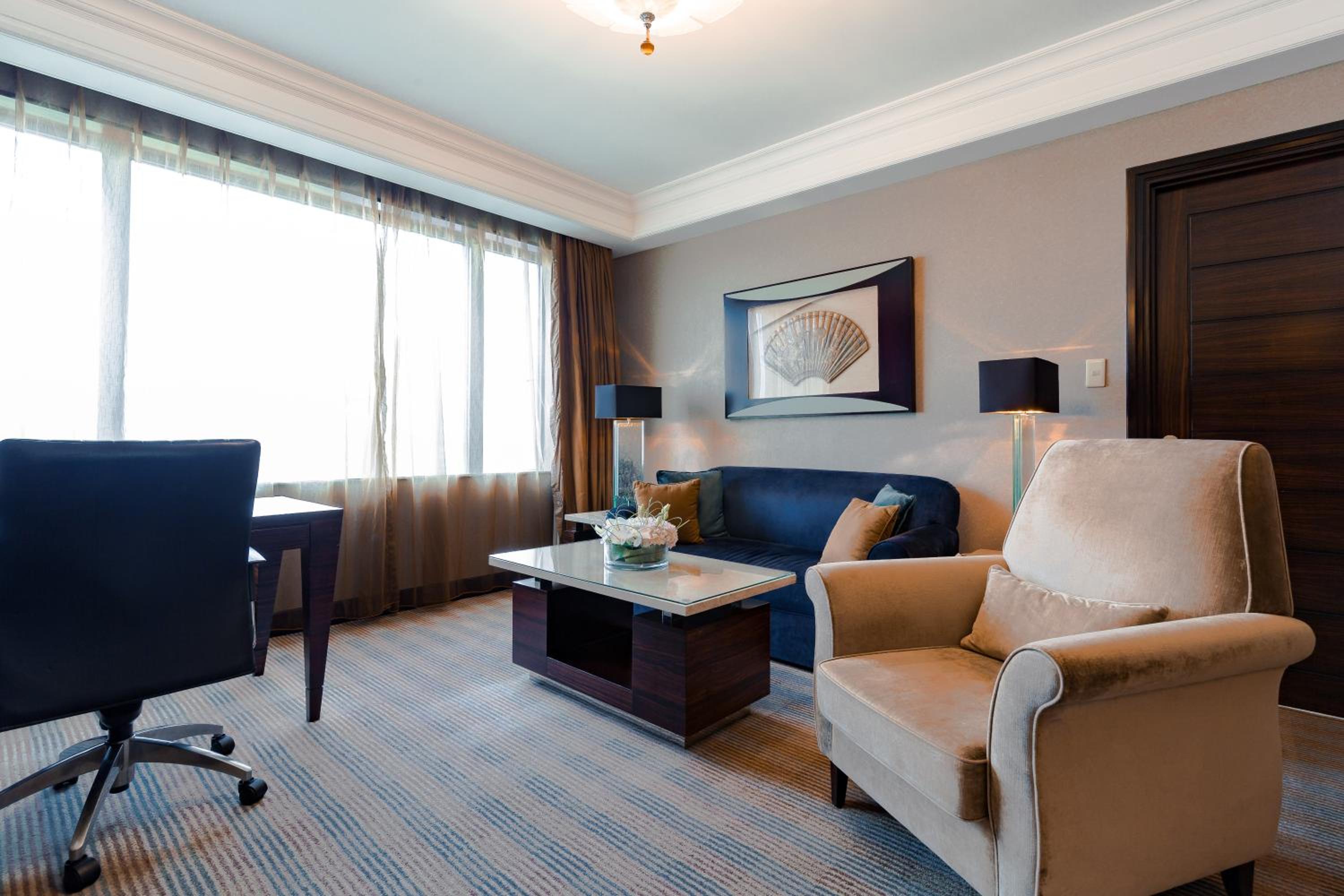 Suite Room