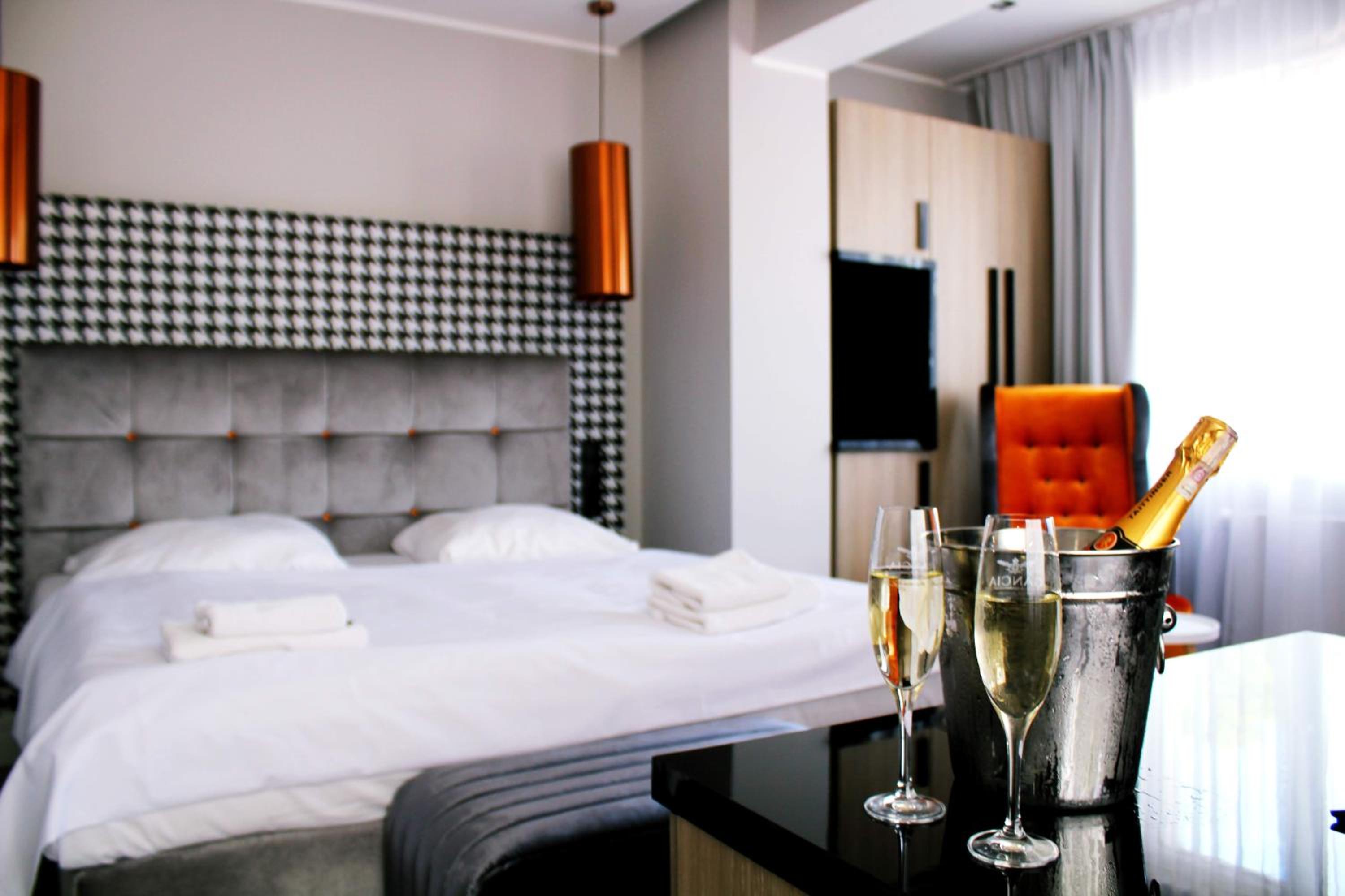 Double or Twin Room with Sea View