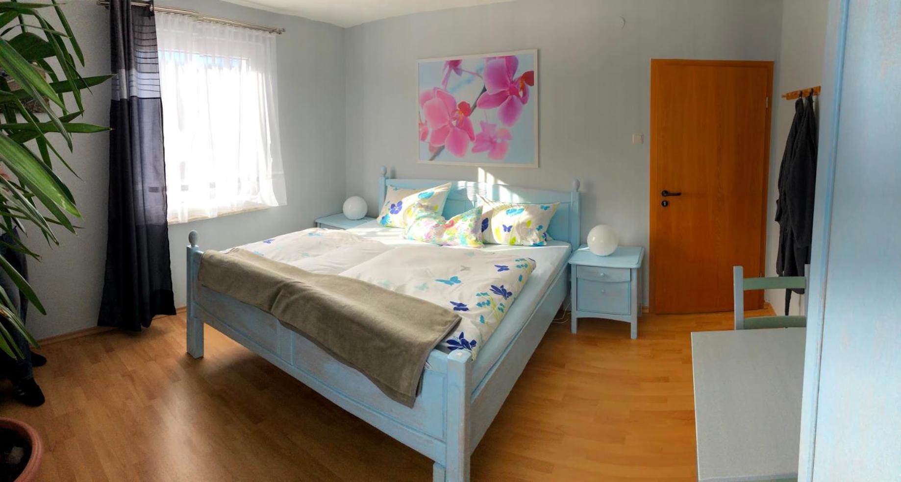Double Room - Photo 9