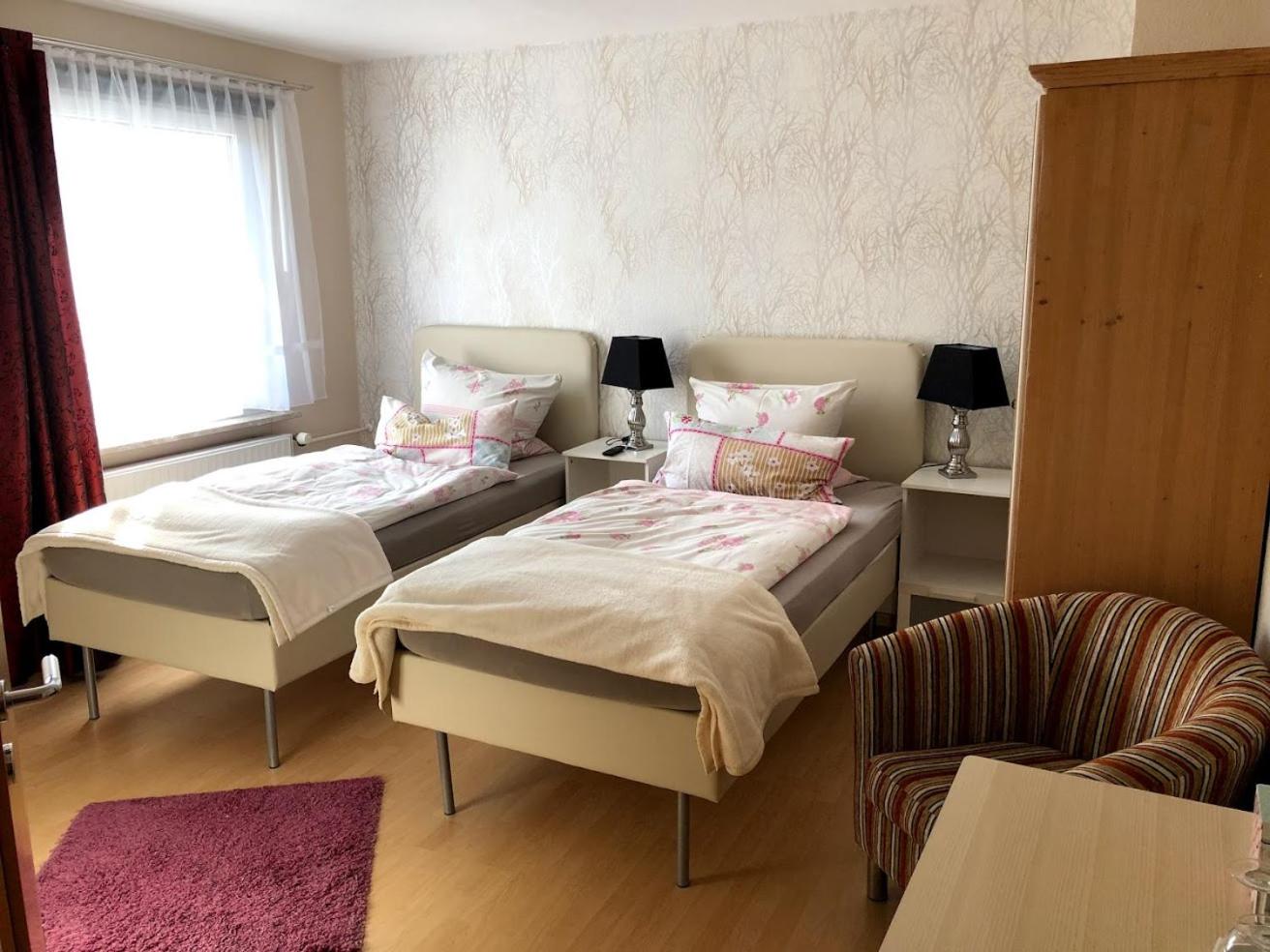 Double Room - Photo 12