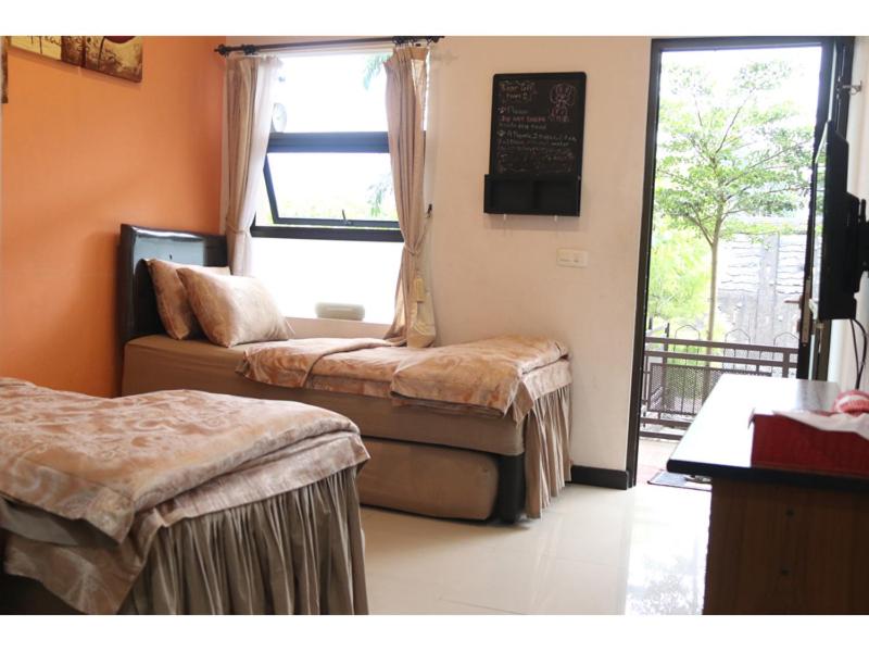 Deluxe Double or Twin Room - Photo 7