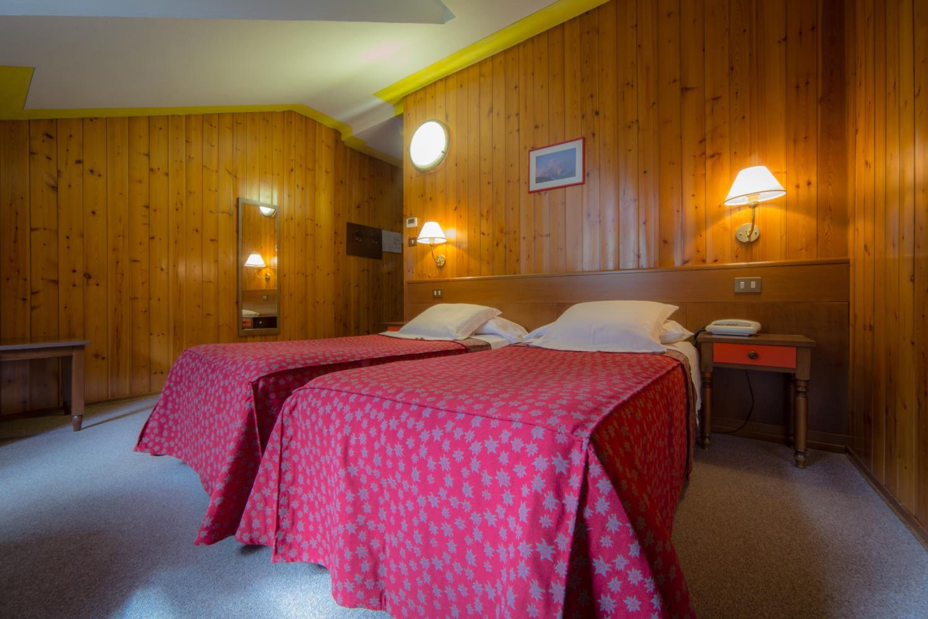 Double or Twin Room photo 2