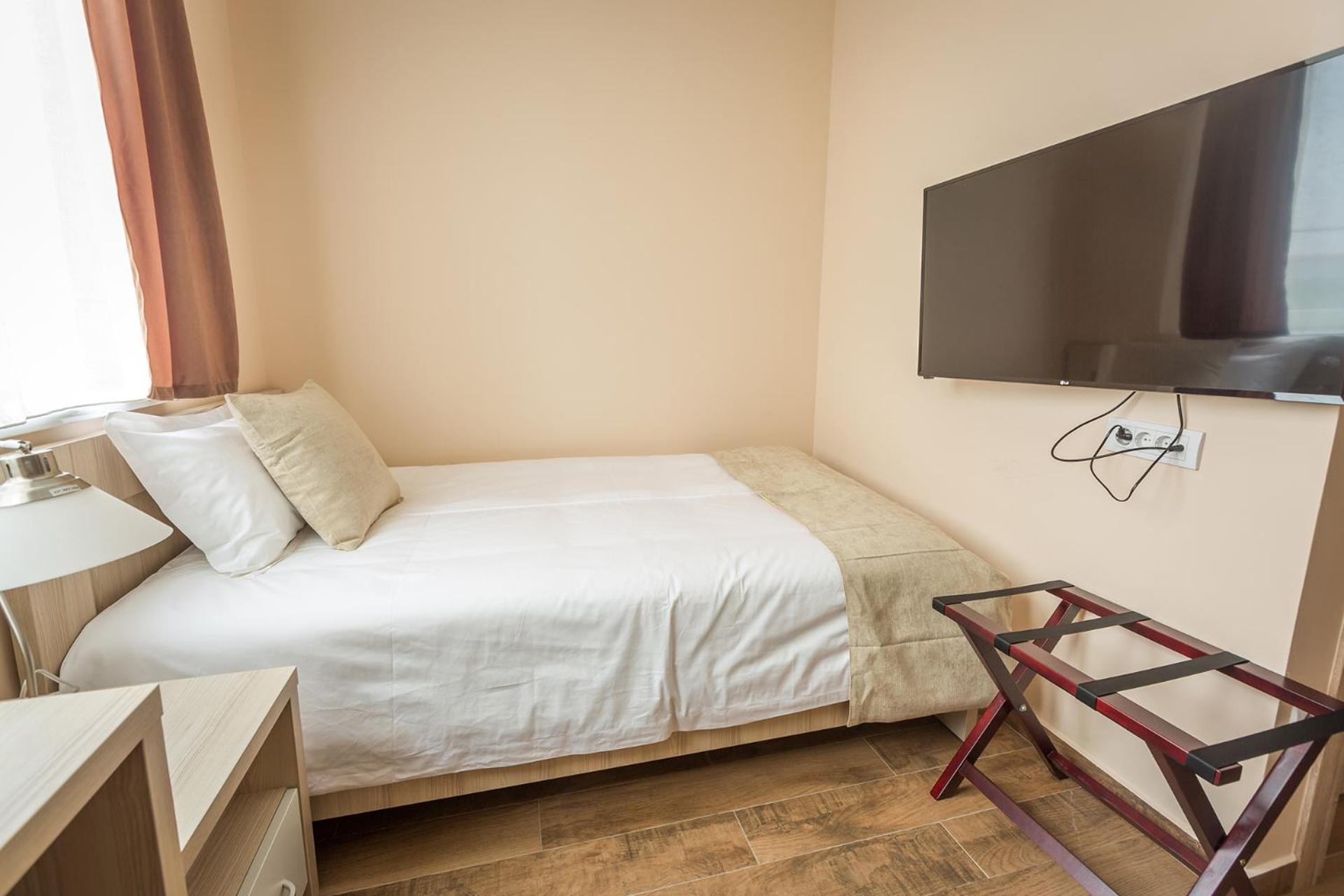 Superior Twin Room - Photo 7