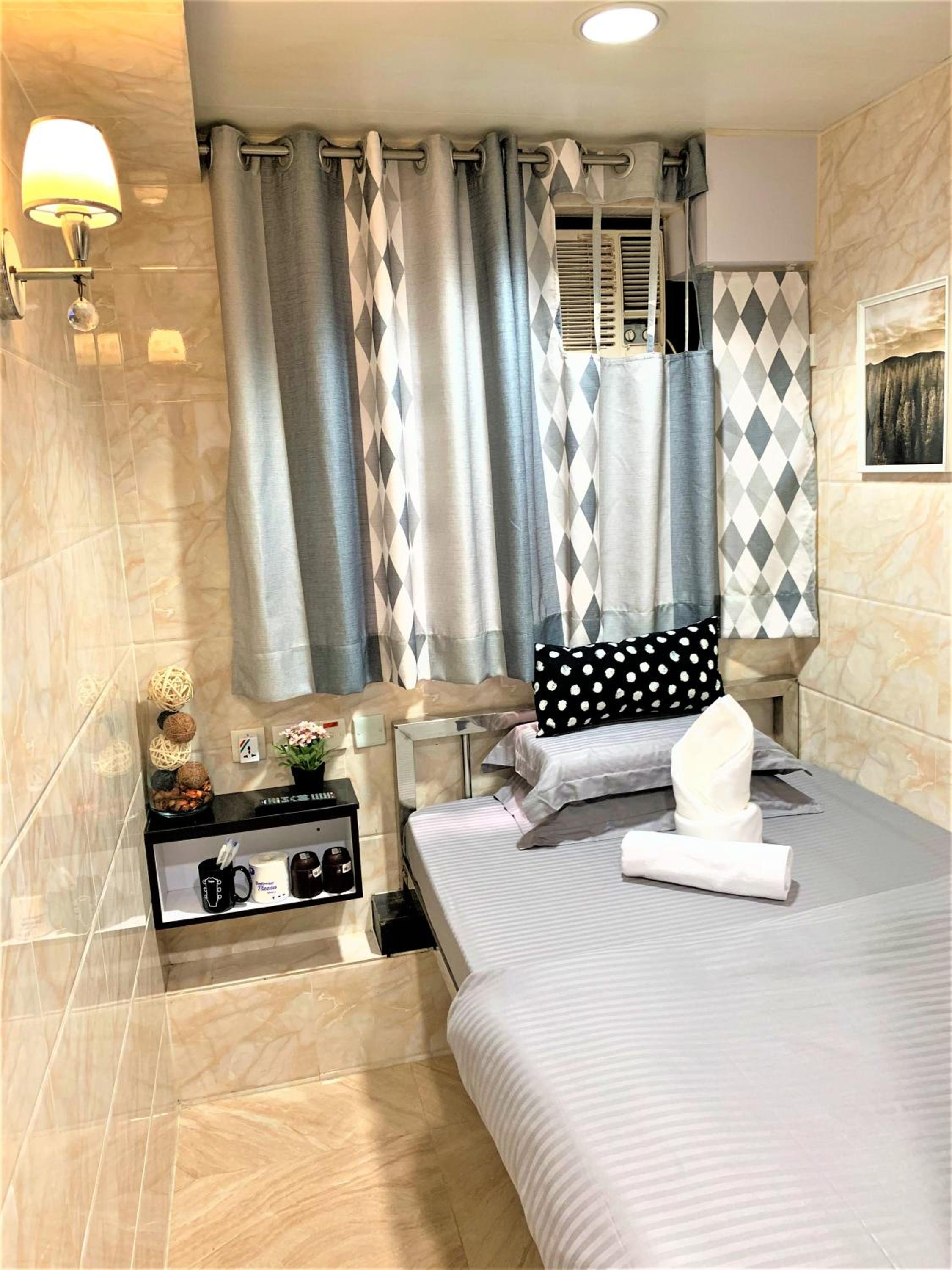 Deluxe Double Room with Shower