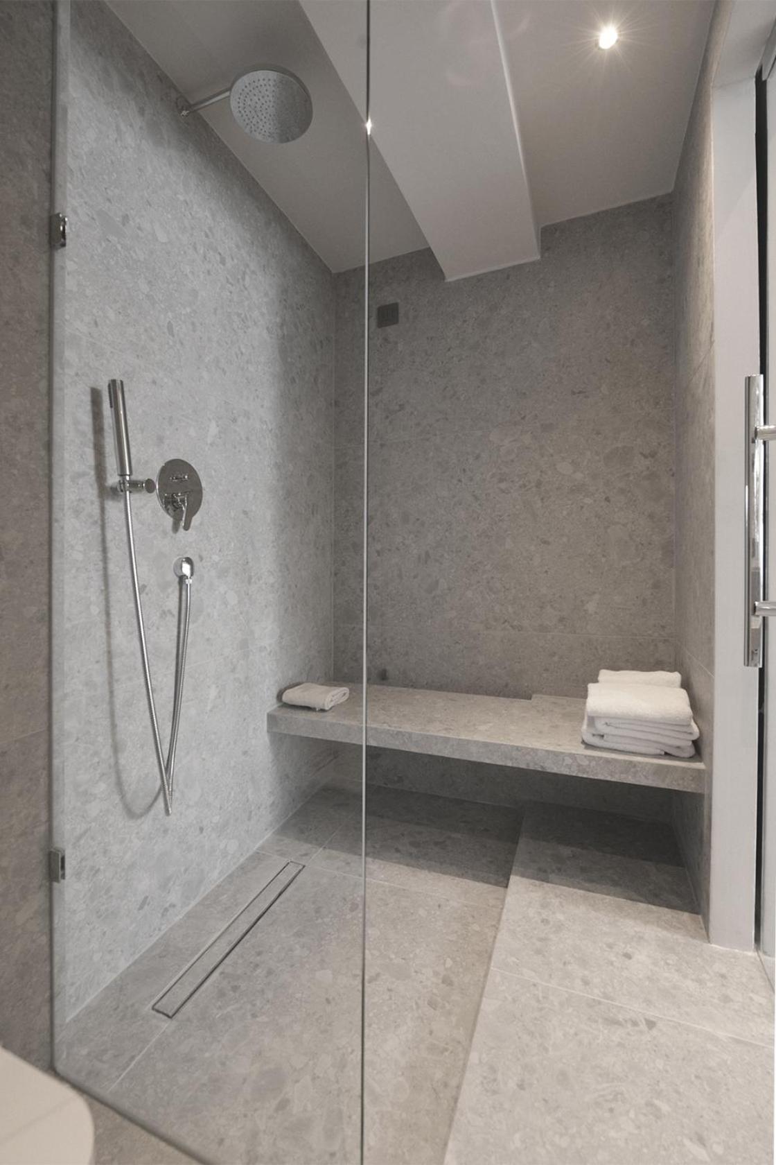 Junior Suite Sea View with Jacuzzi - Photo 3