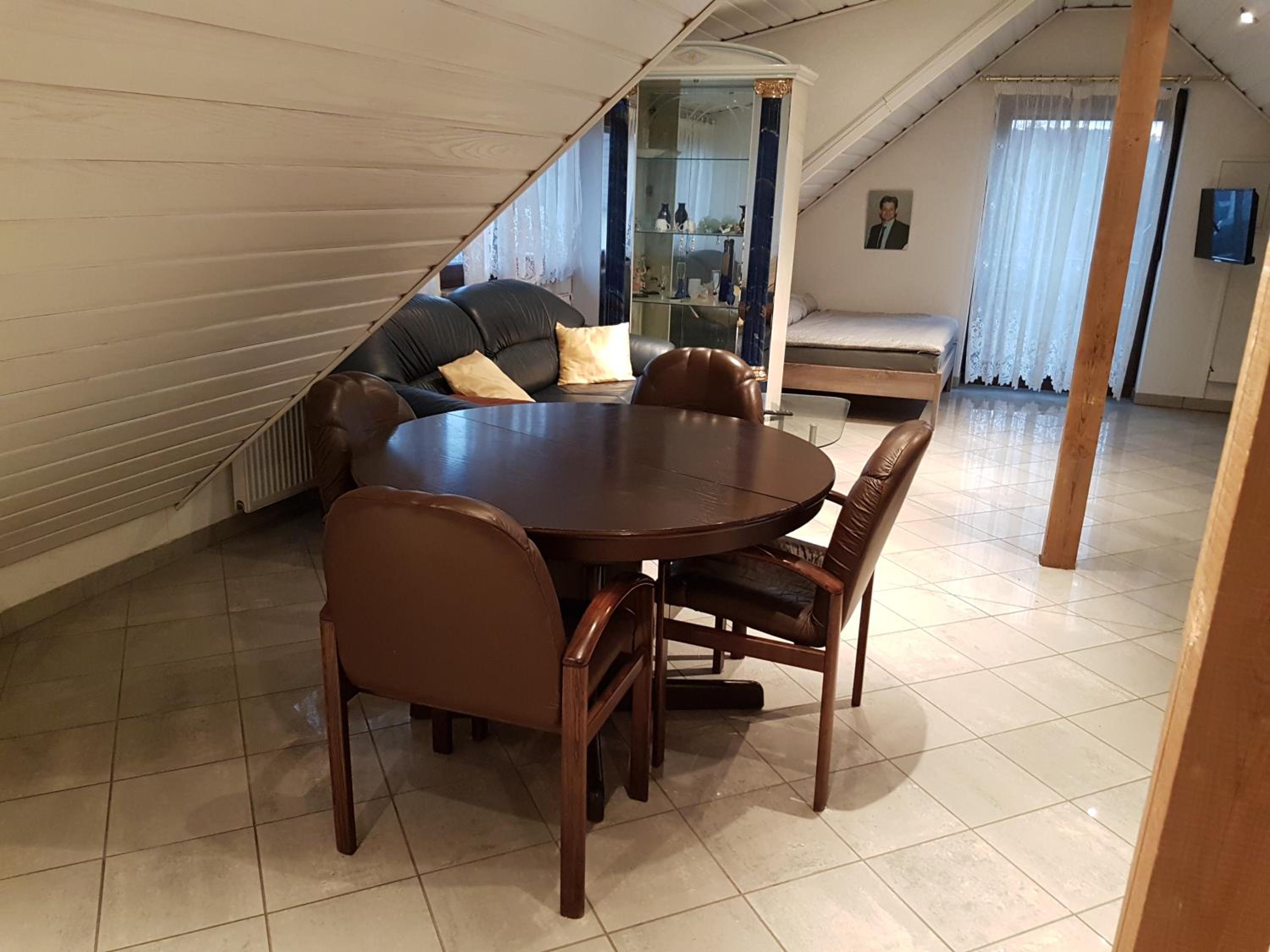 One-Bedroom Apartment - Photo 9