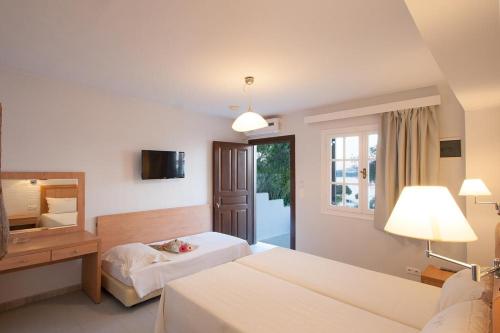 Queen Room with Sea View photo 3