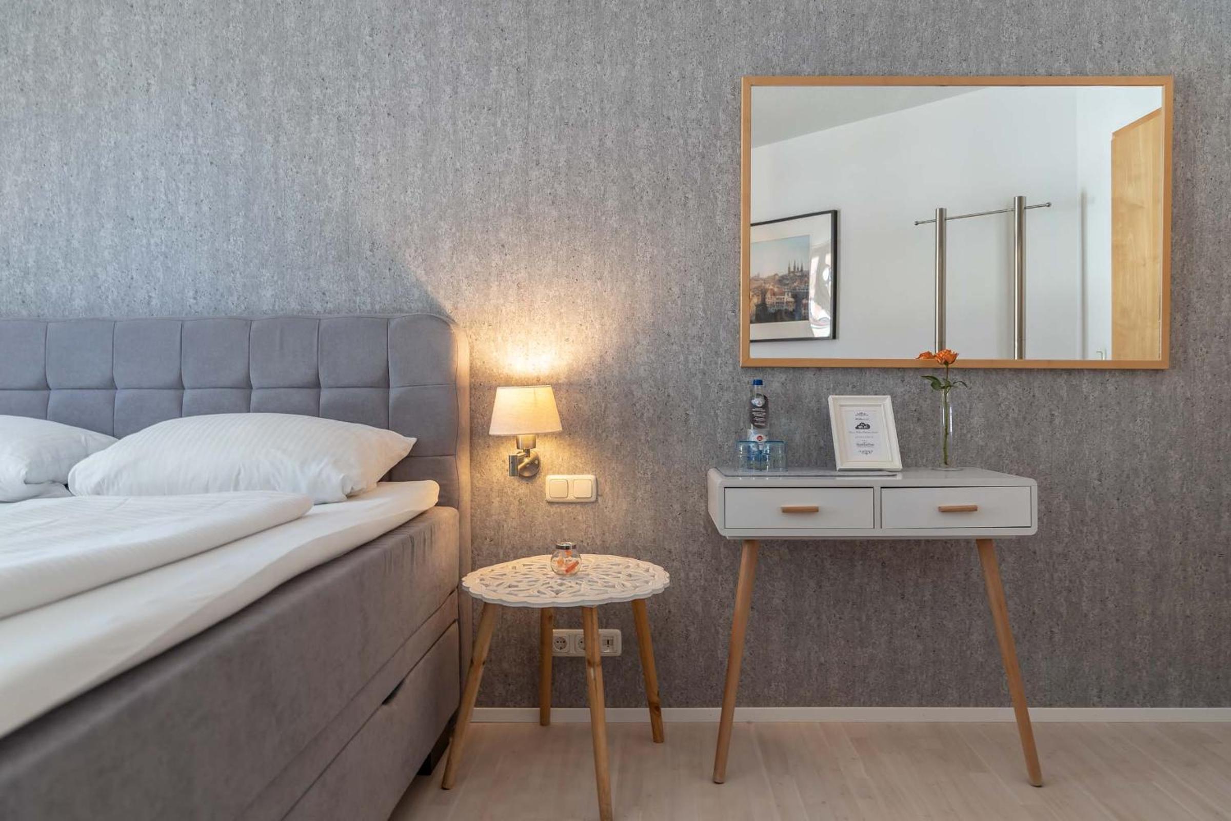 Double Room - Photo 7