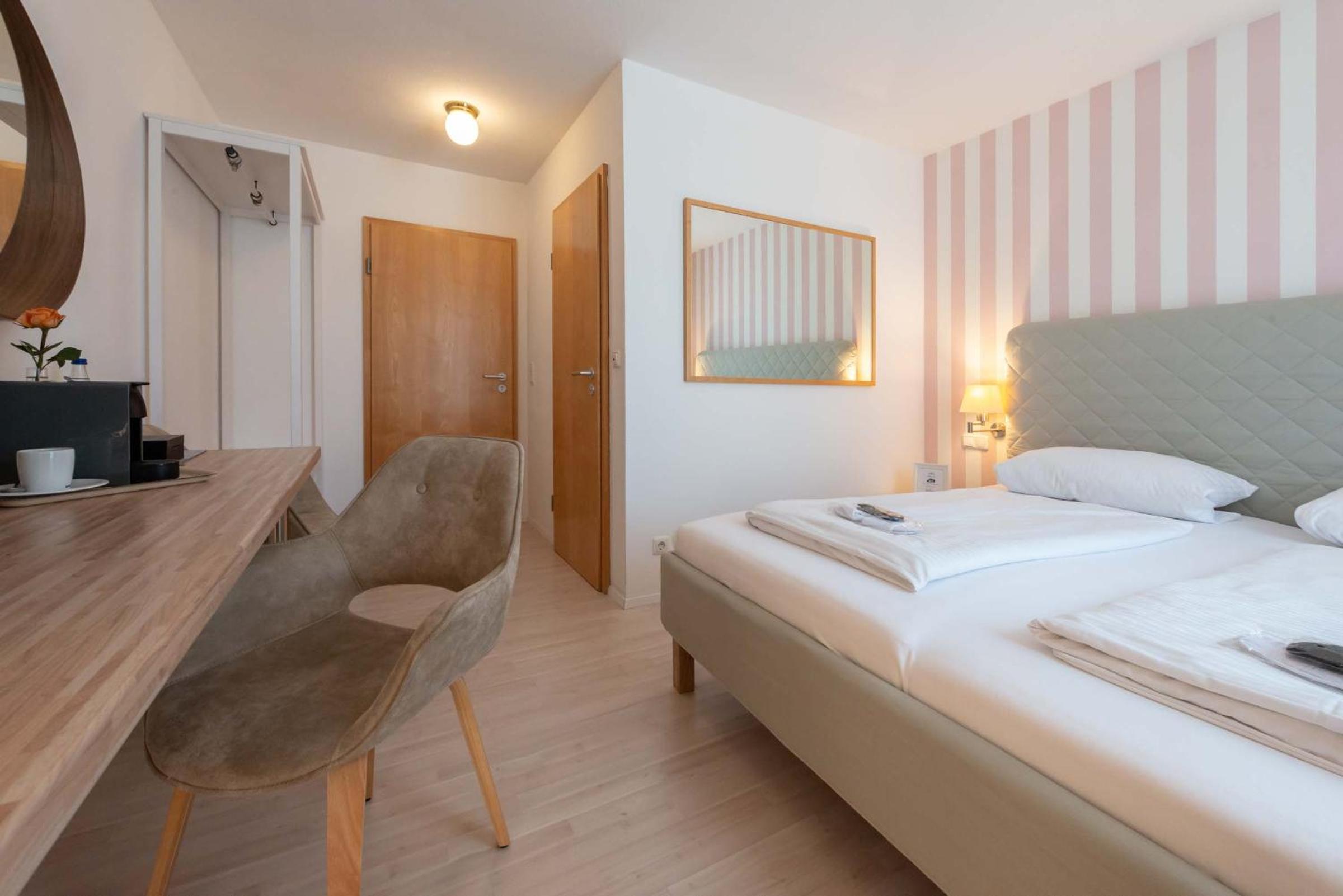 Double Room - Photo 19