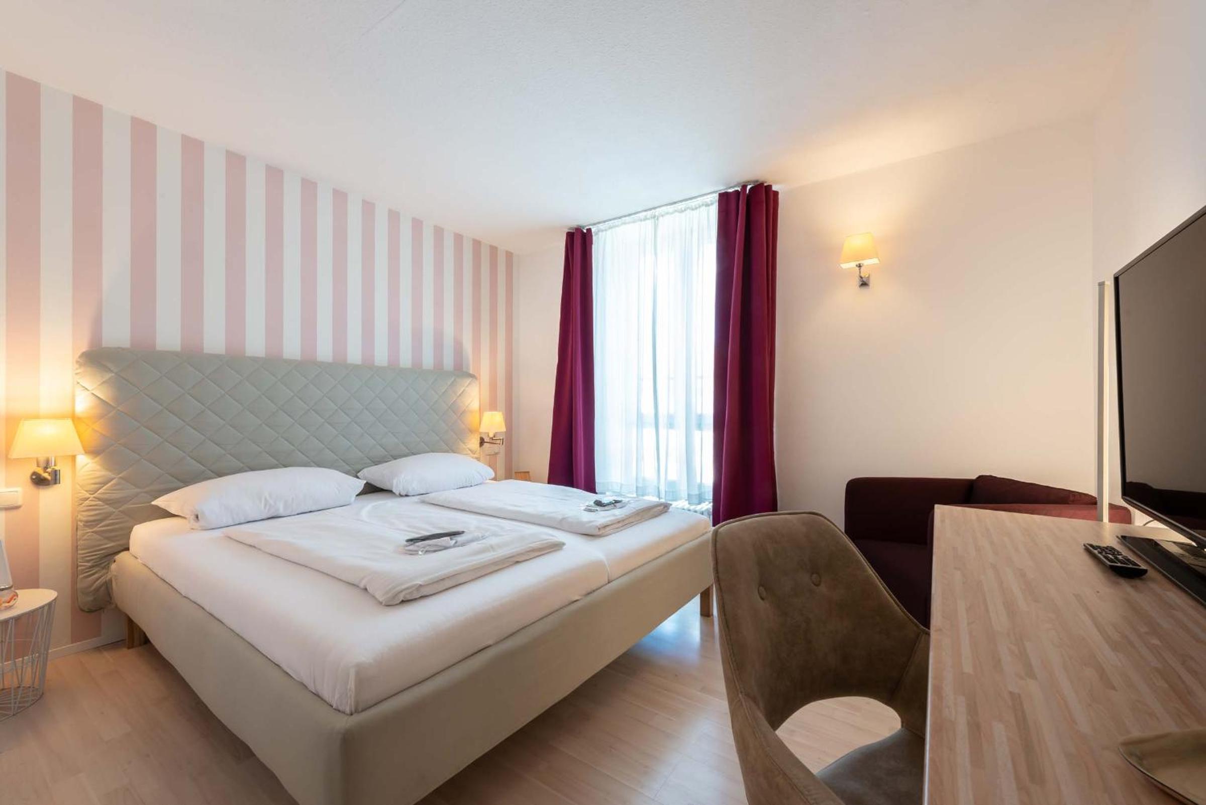 Double Room - Photo 26