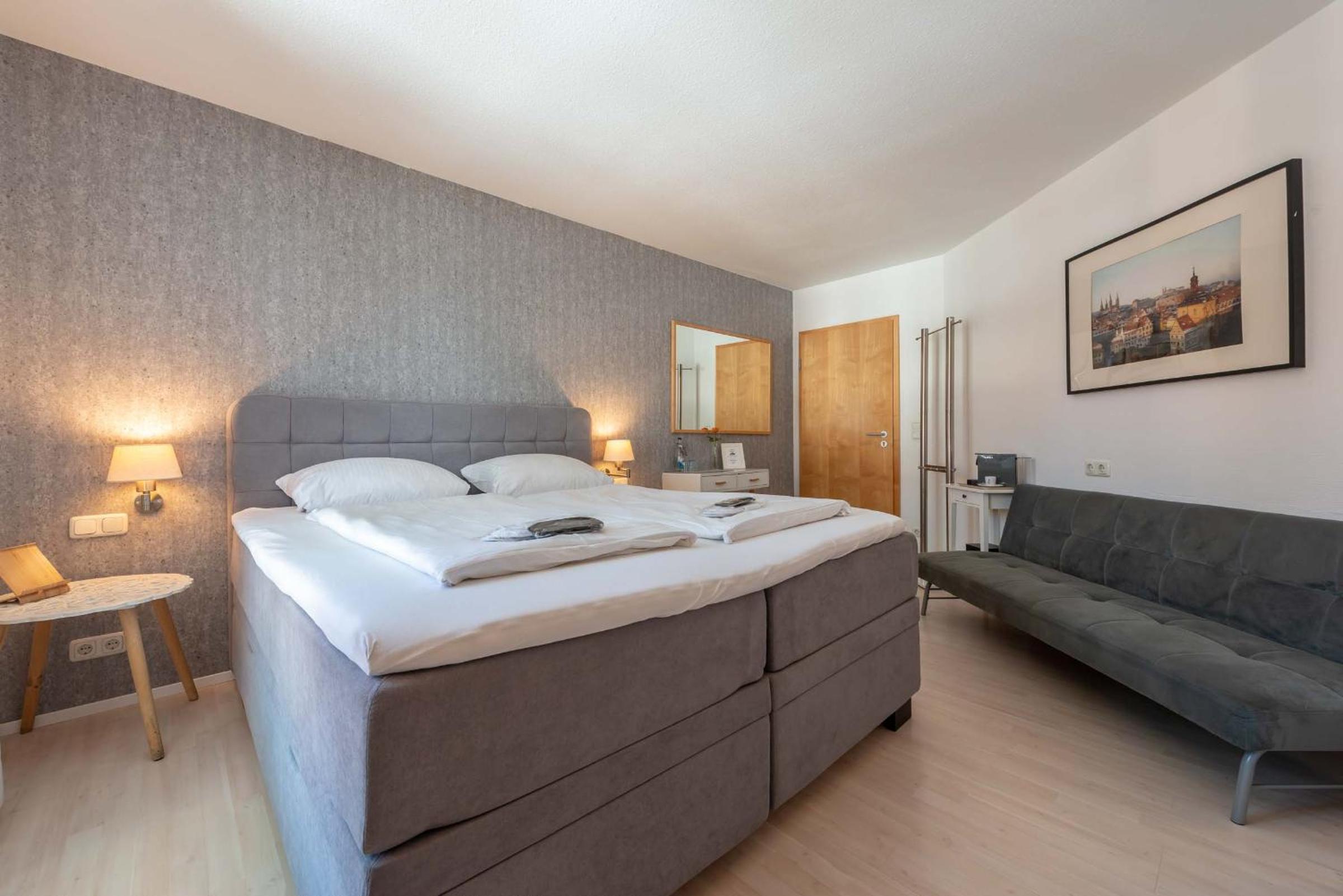 Double Room - Photo 13