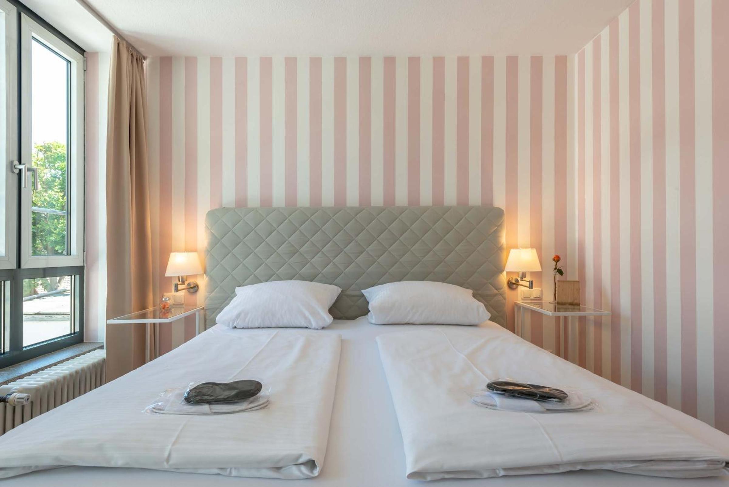 Double Room - Photo 6
