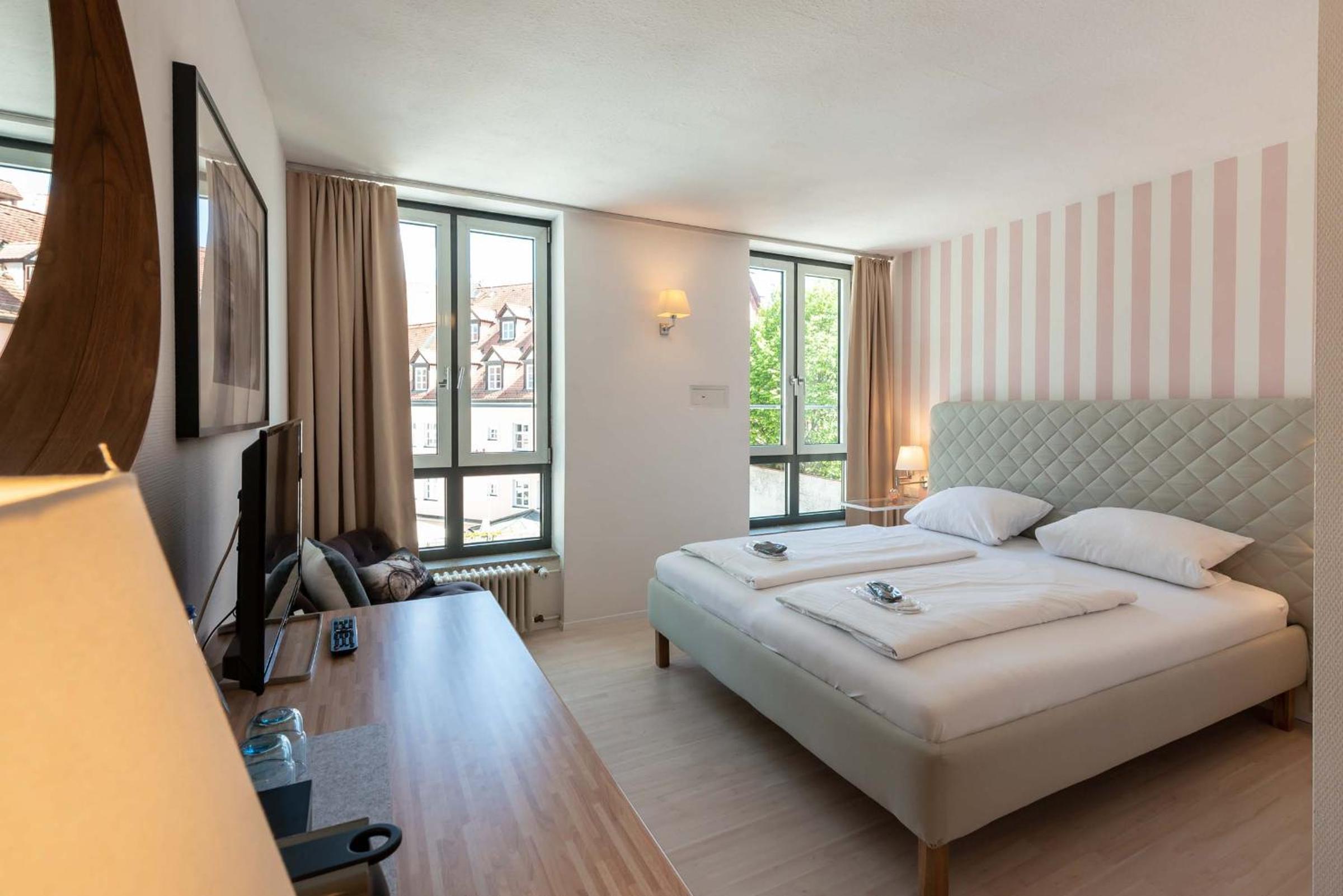 Double Room - Photo 21