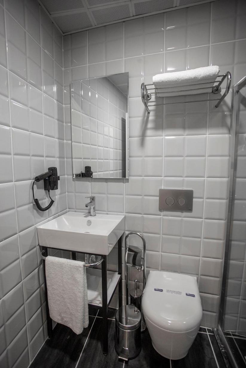 Double Room - Photo 4