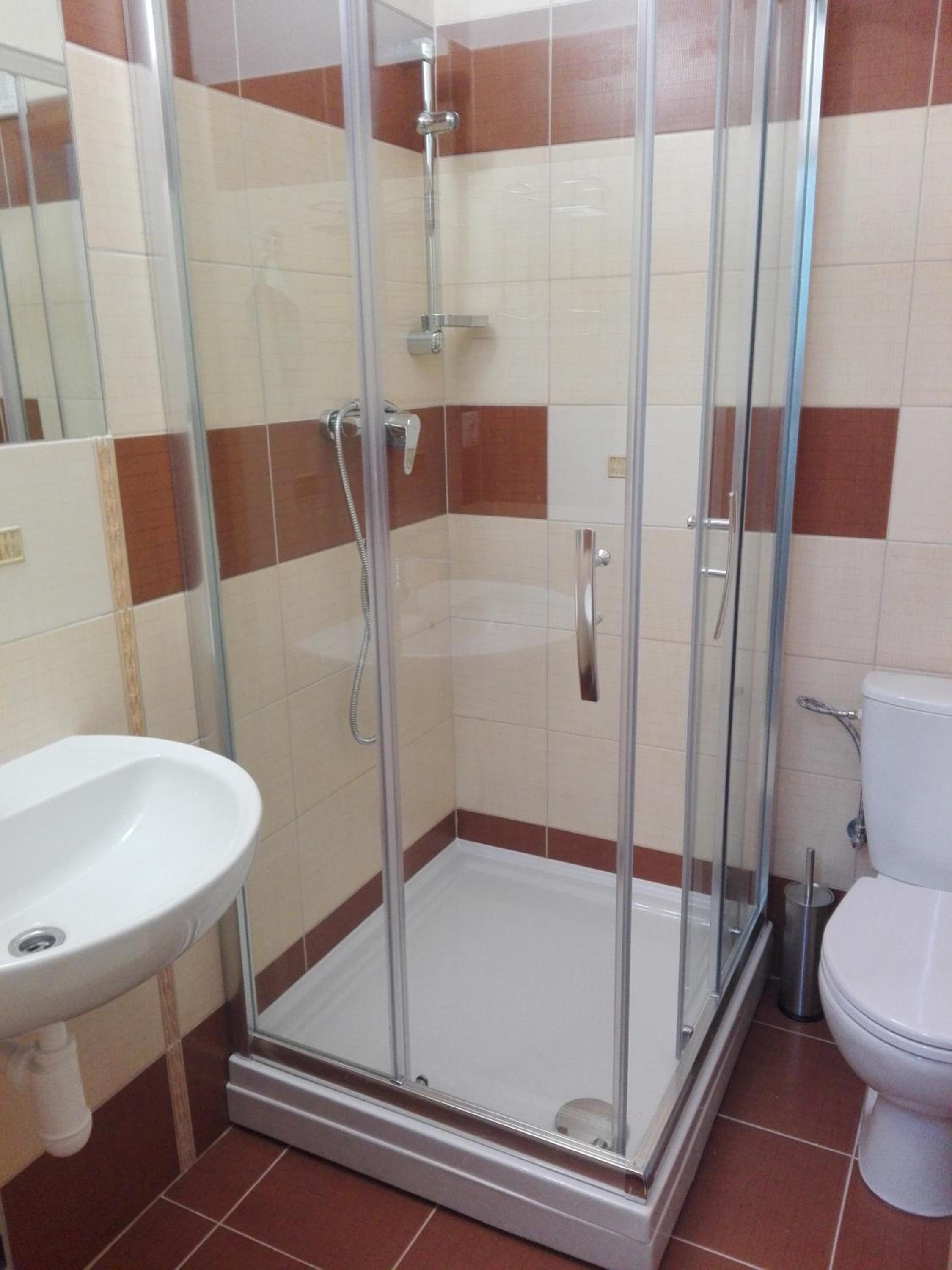 Double Room - Photo 9