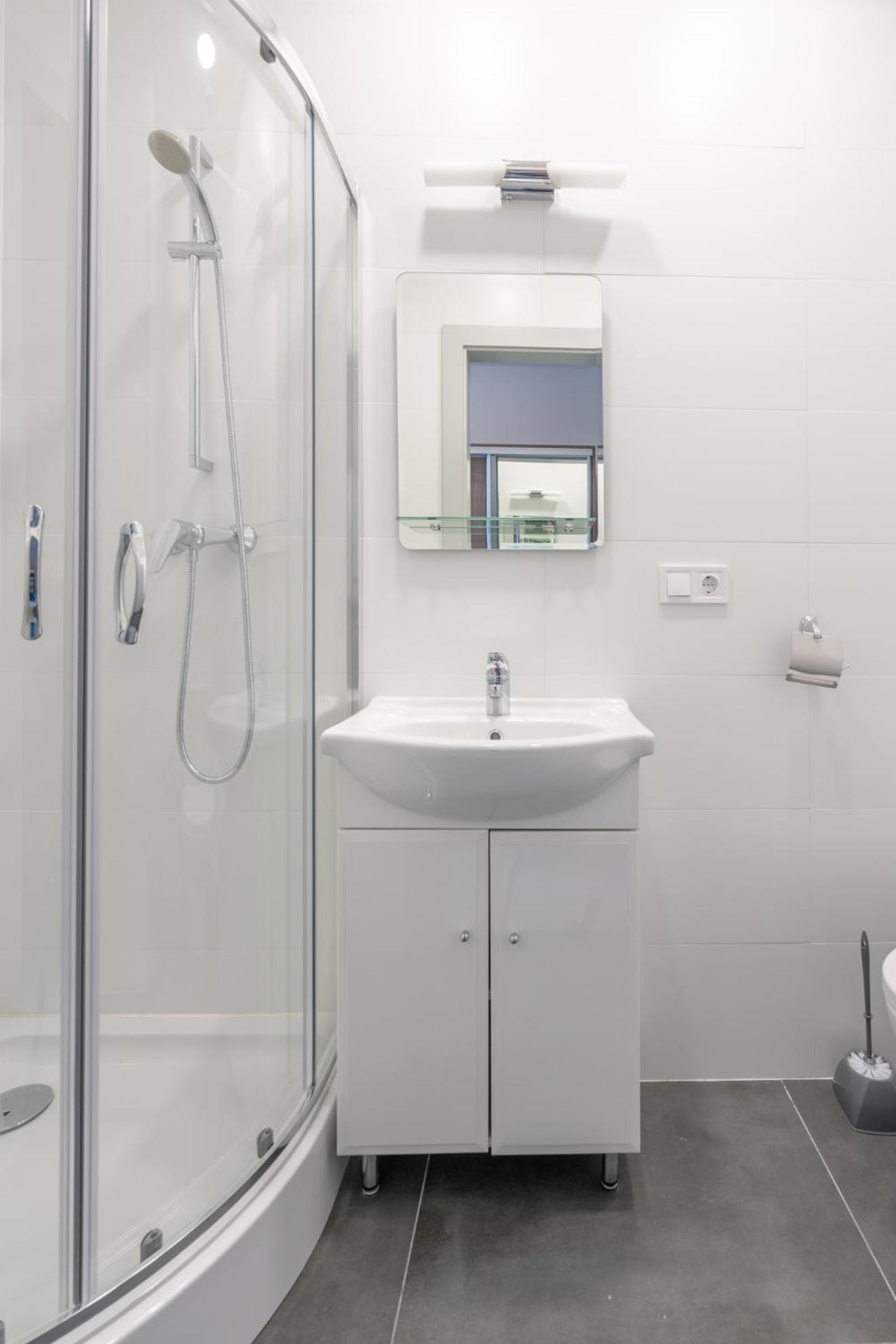 Standard Twin Room - Photo 8