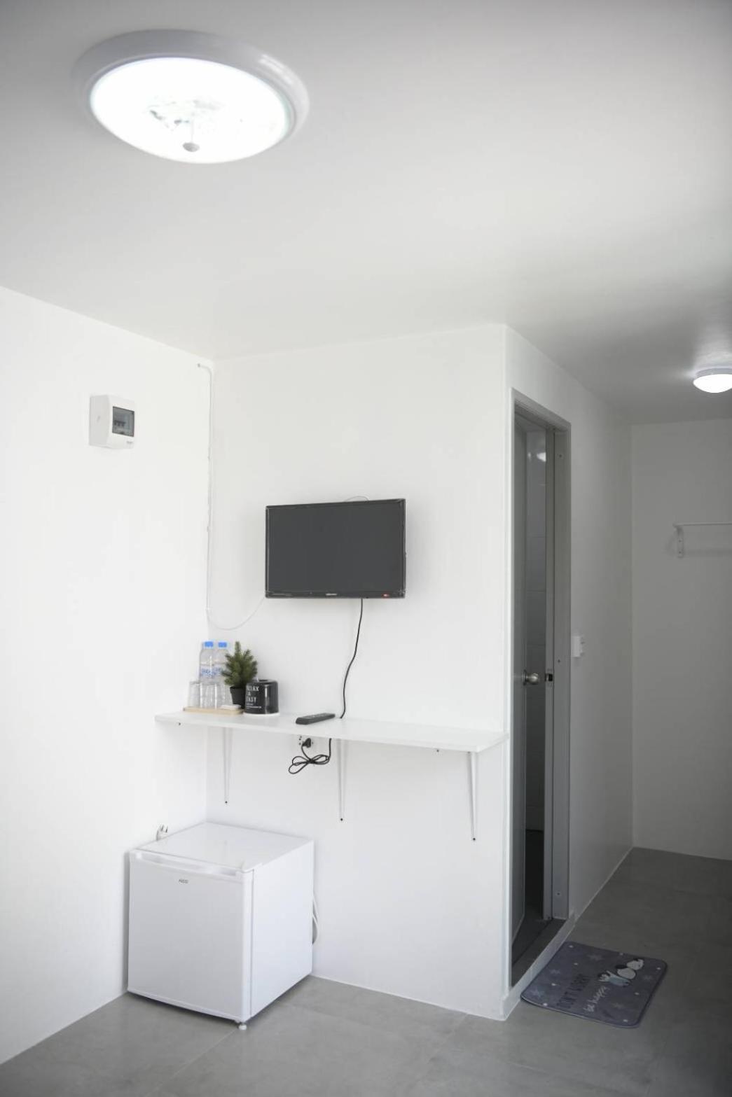 Standard Double Room photo 3