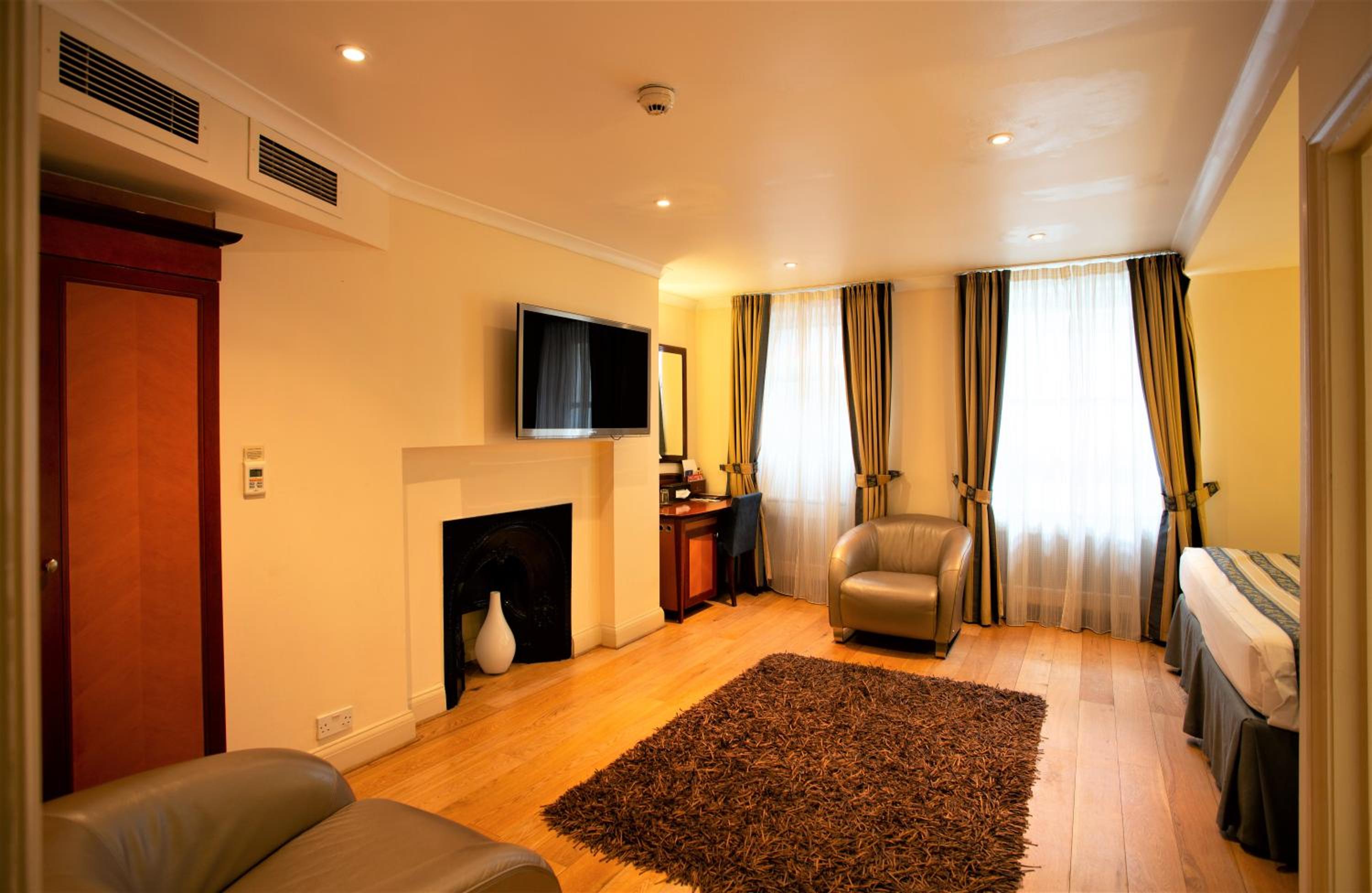 Executive Double or Twin Room photo 3
