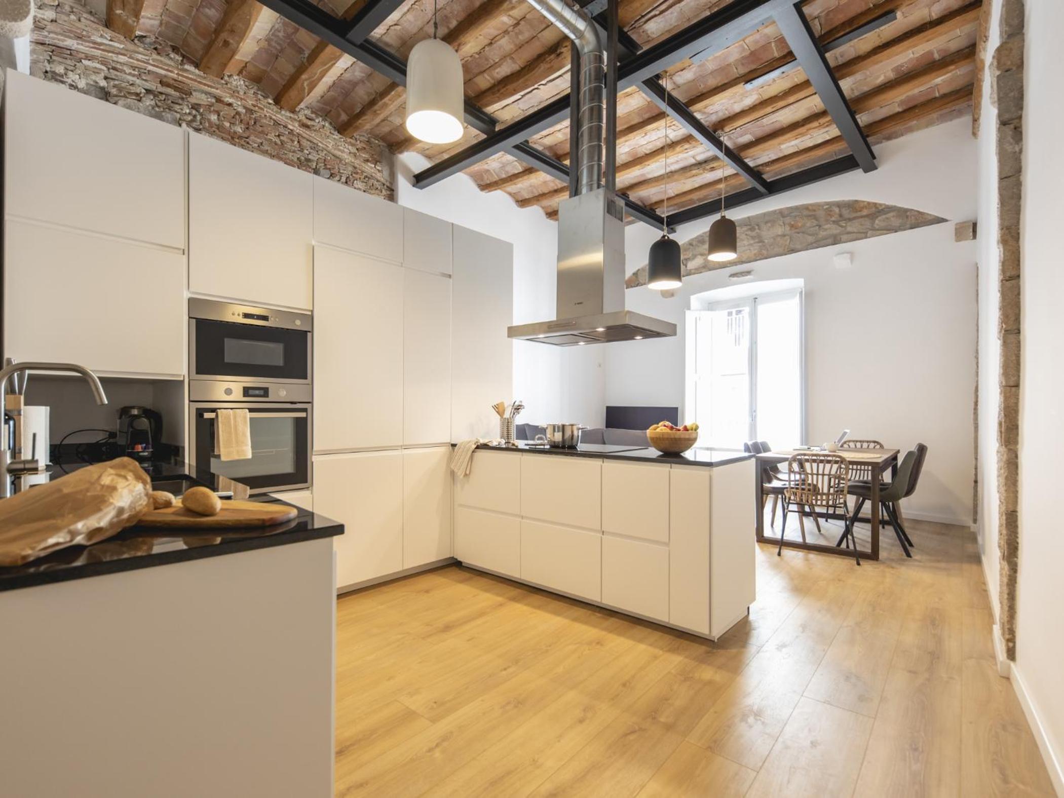 Two-Bedroom Apartment - Photo 34