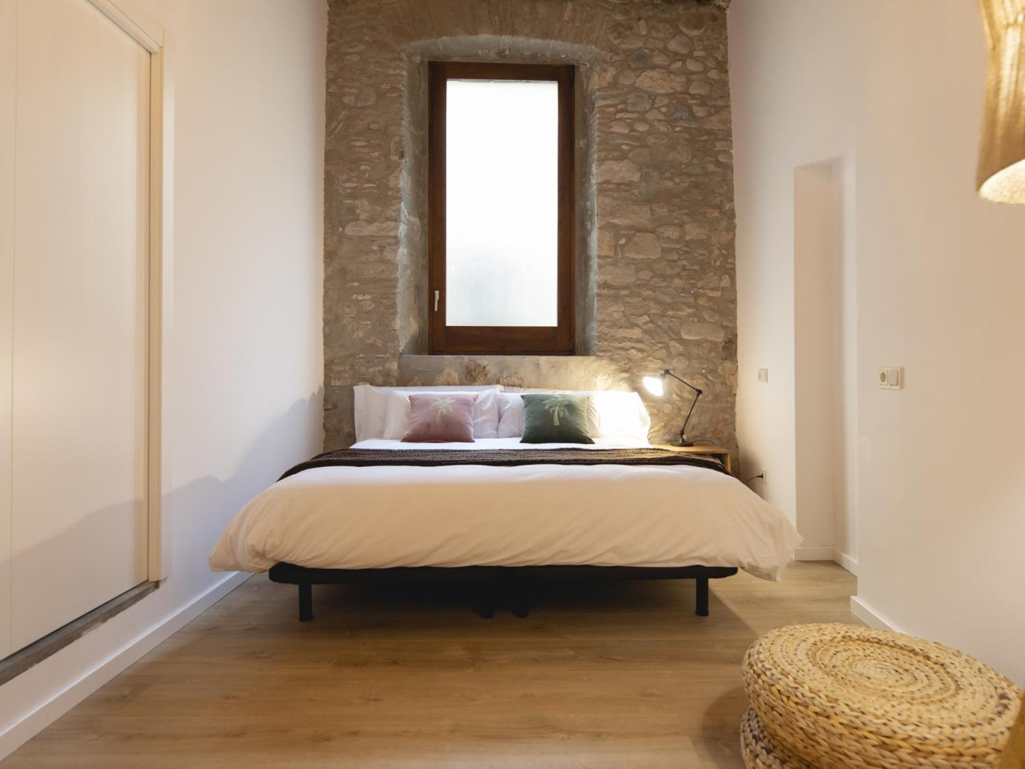 Two-Bedroom Apartment - Photo 4