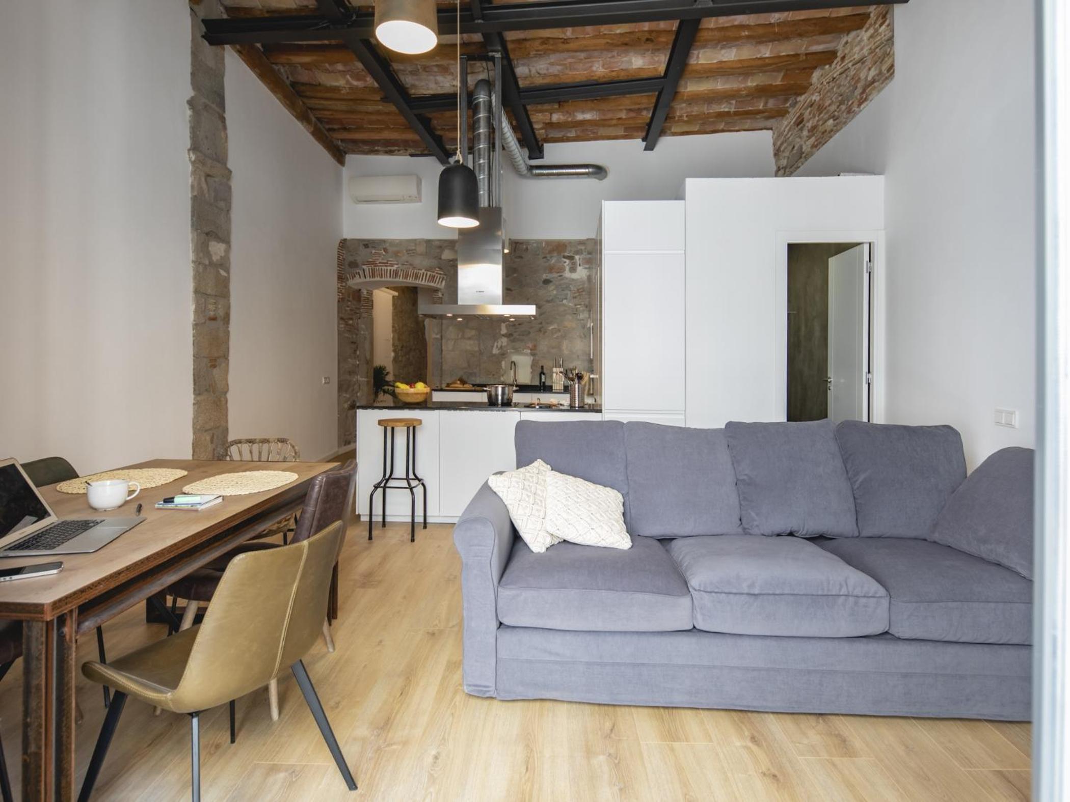 Two-Bedroom Apartment - Photo 6