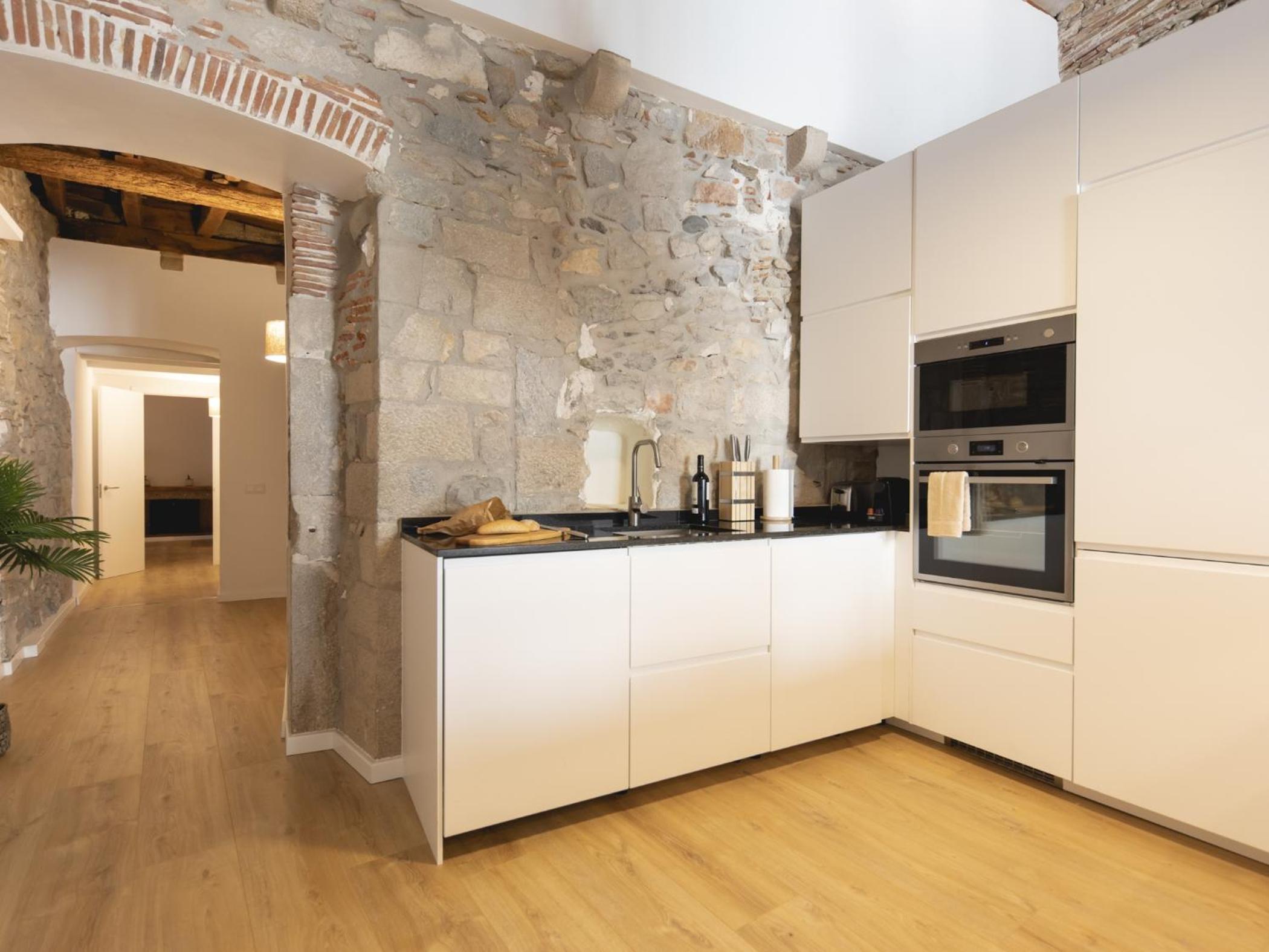 Two-Bedroom Apartment - Photo 14