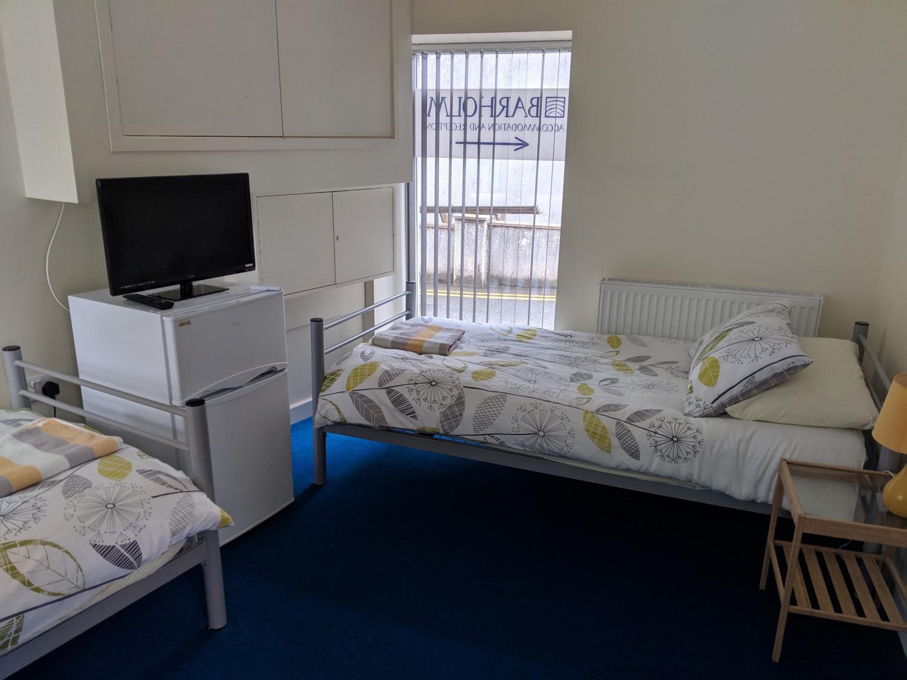 Twin Room - Disability Access photo 2