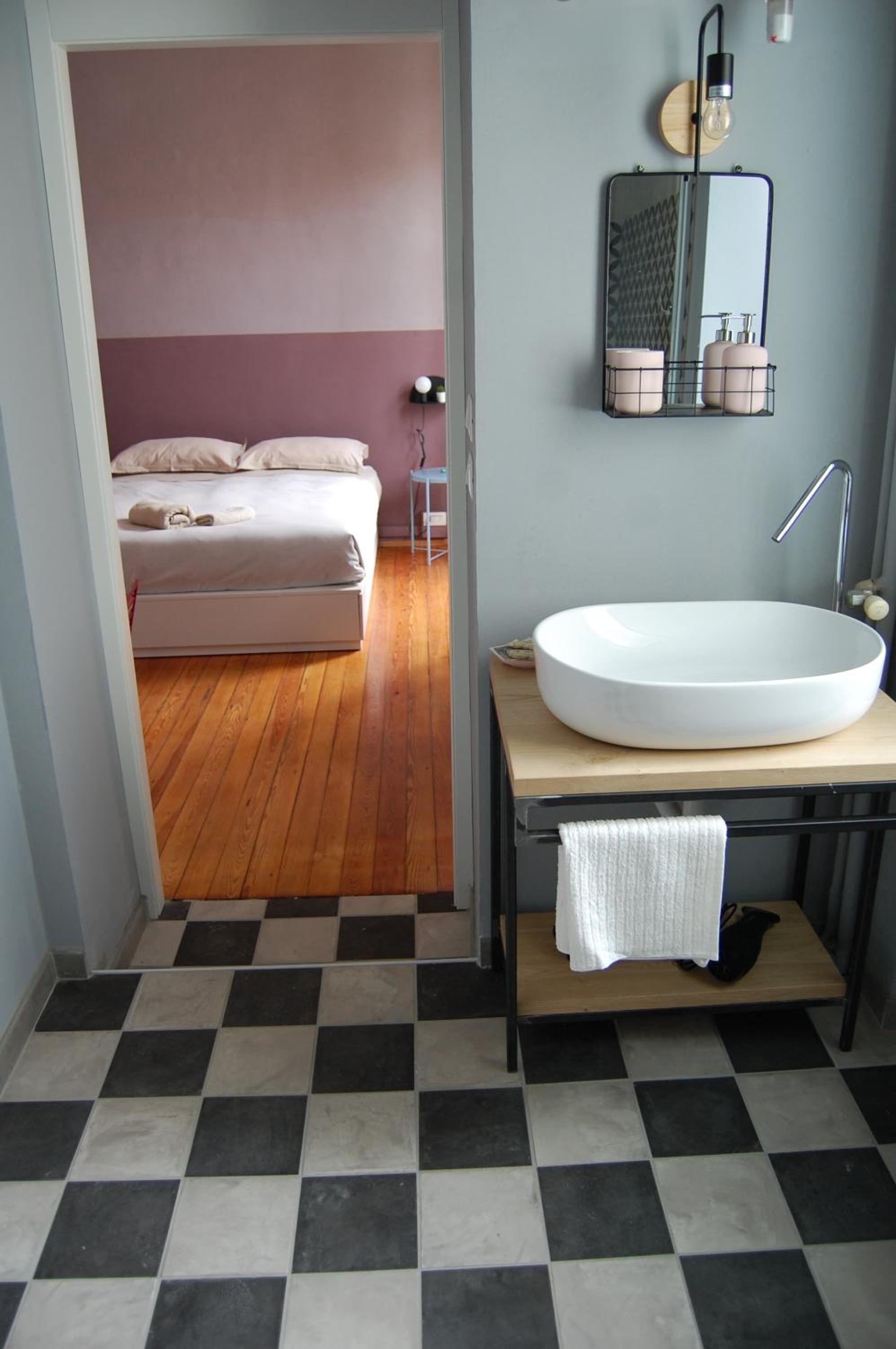 Double Room - Photo 5