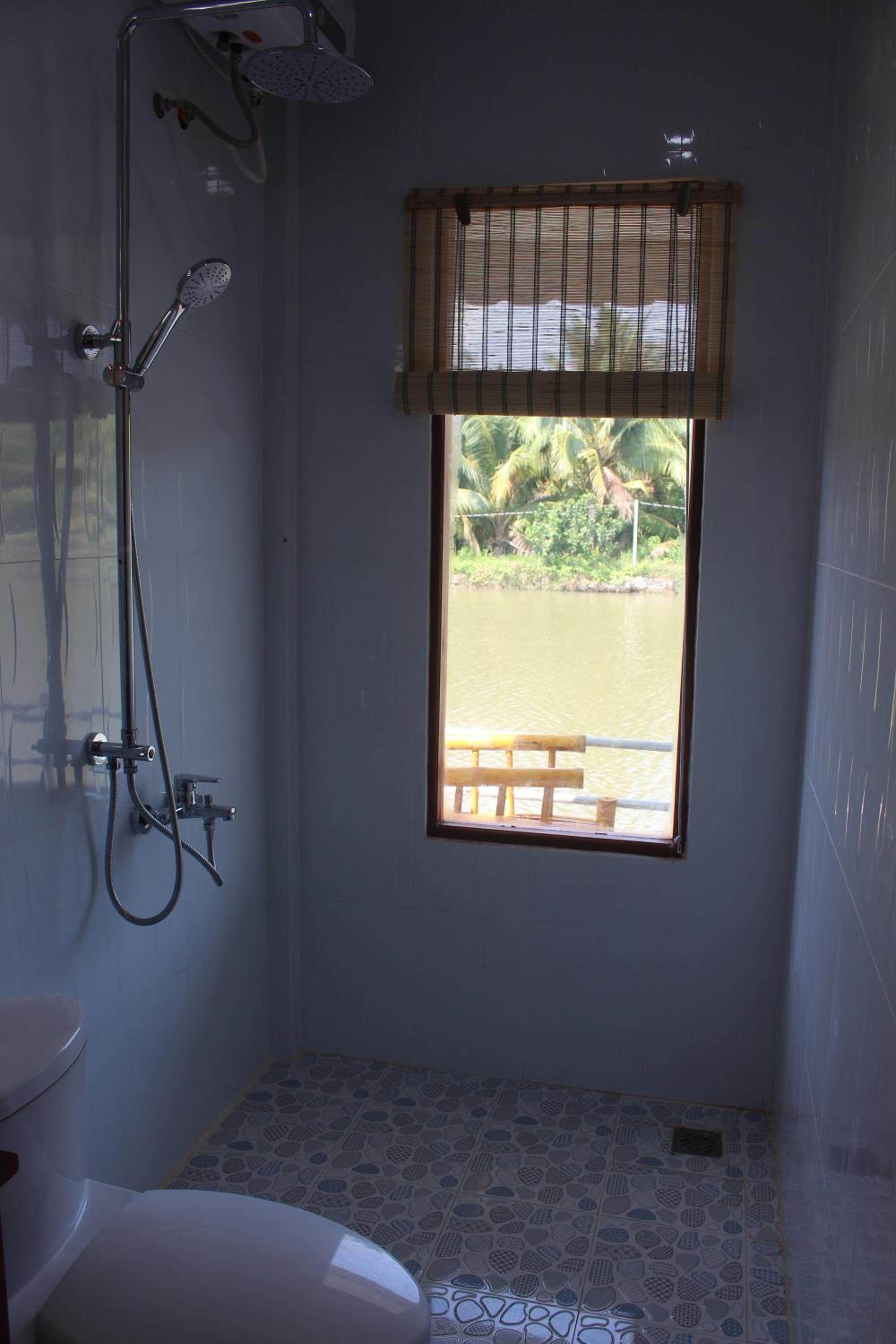 Deluxe Triple Room photo 3