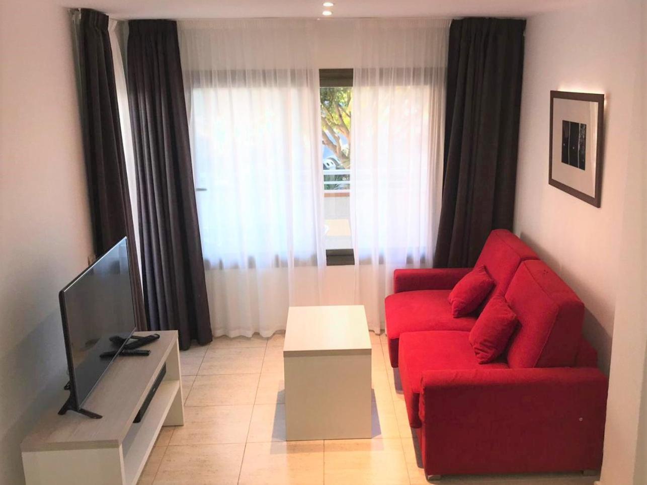 Two-Bedroom Apartment (3-4 Adults)