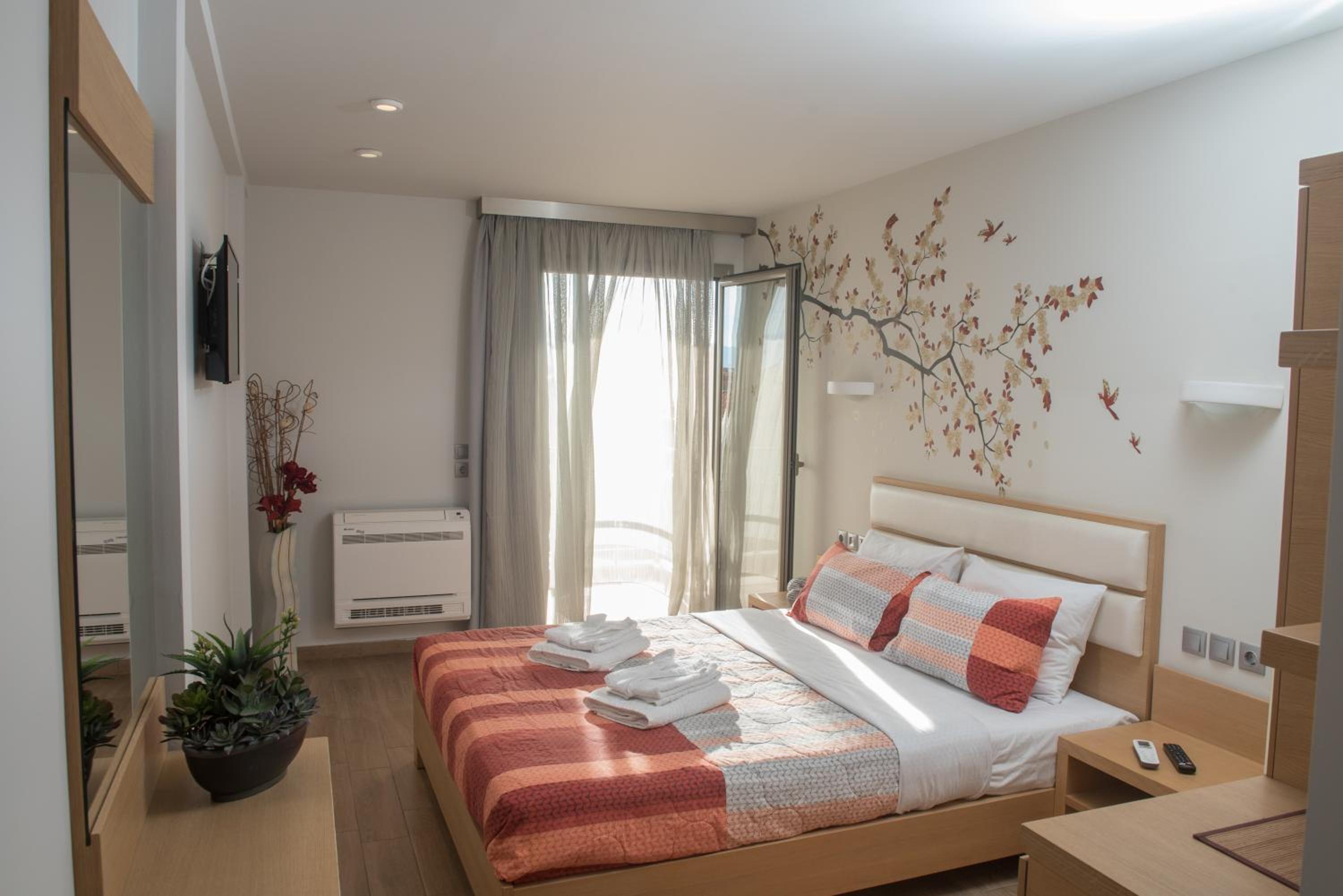 King Room with Mountain View