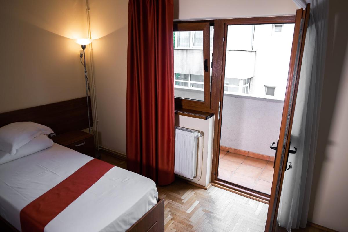Triple Room - Photo 2