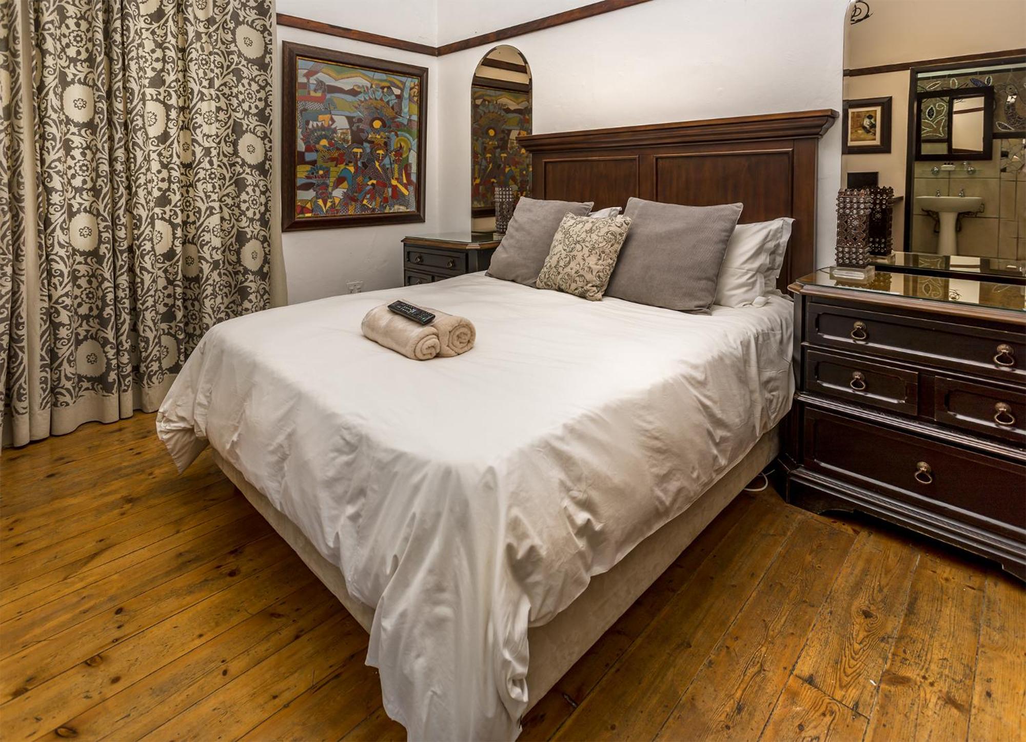 Double or Twin Room photo 3