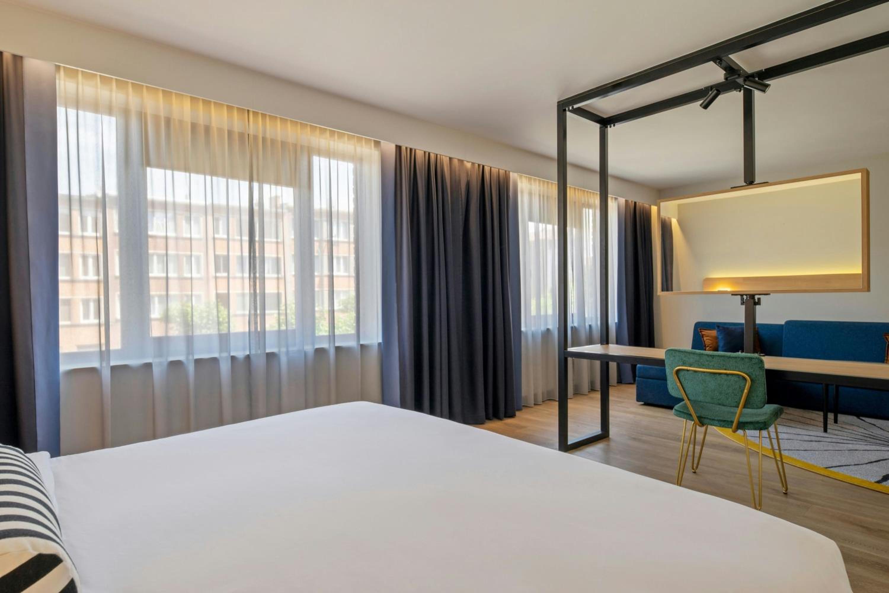 Junior King Suite