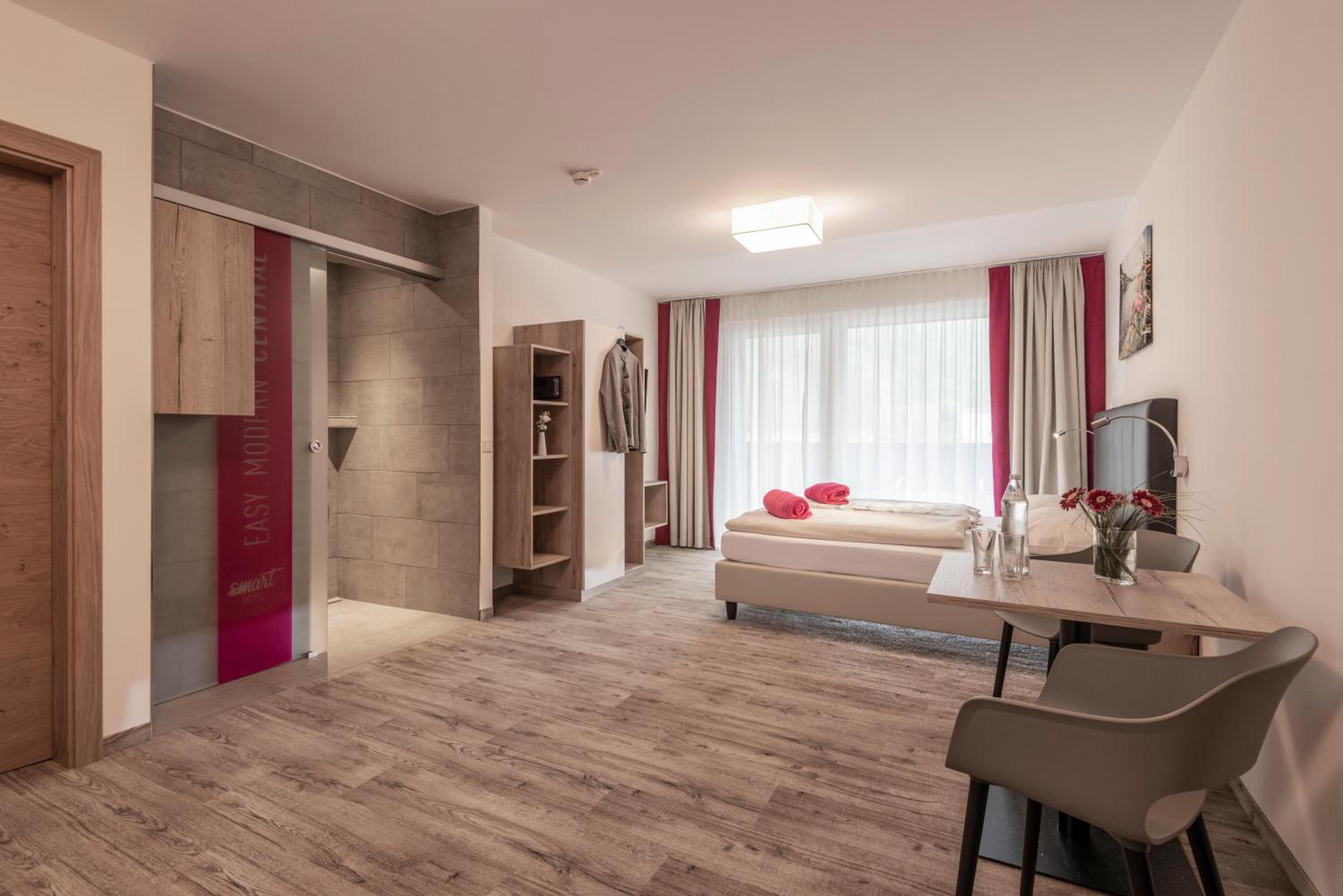 Junior Suite with Balcony photo 2