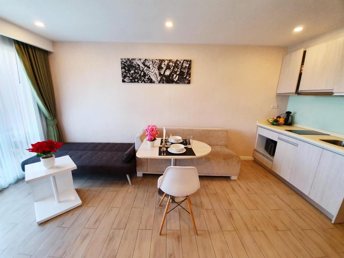 Apartment with Garden View photo 2