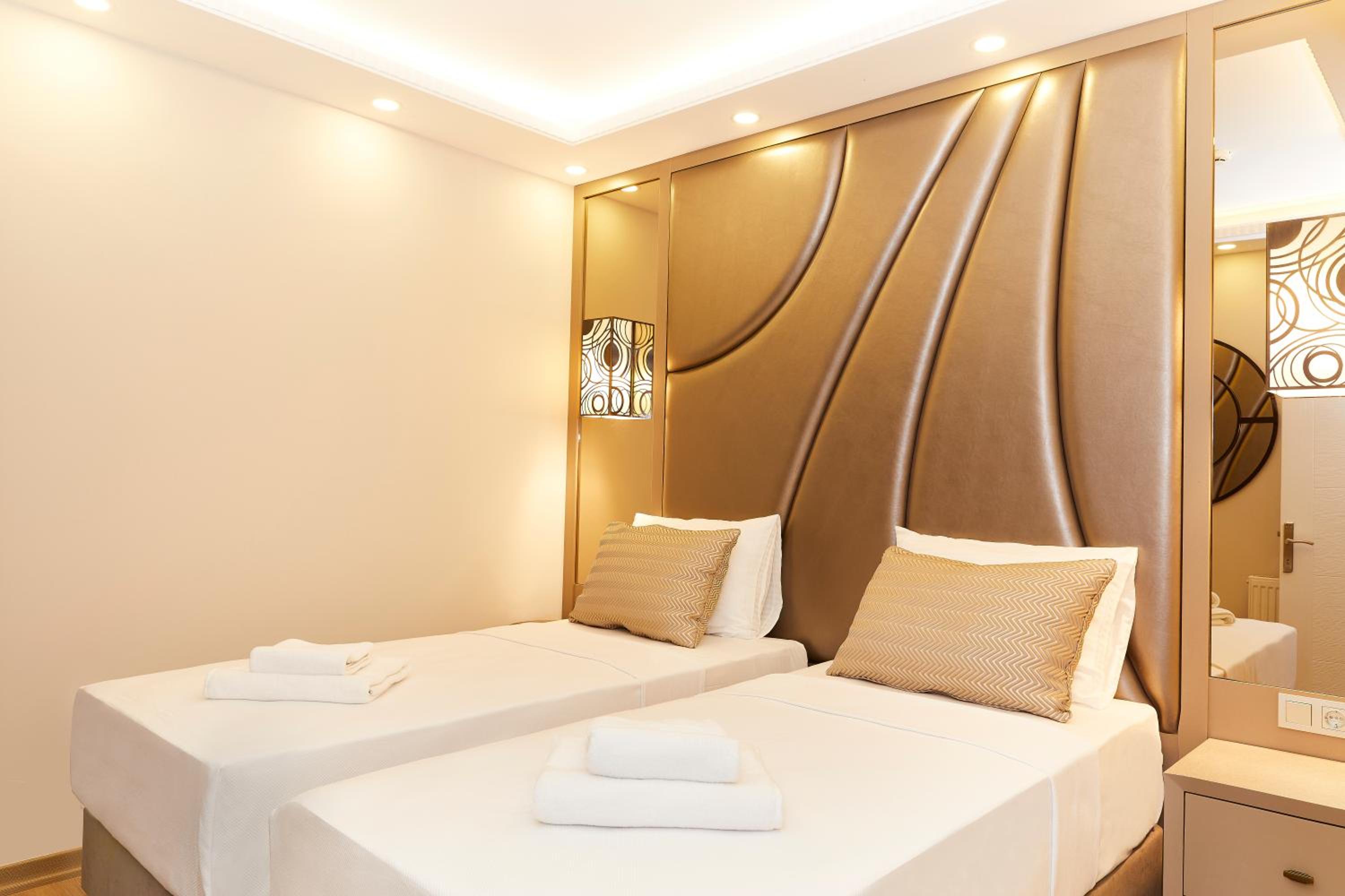 Two-Bedroom Apartment with City View photo 1