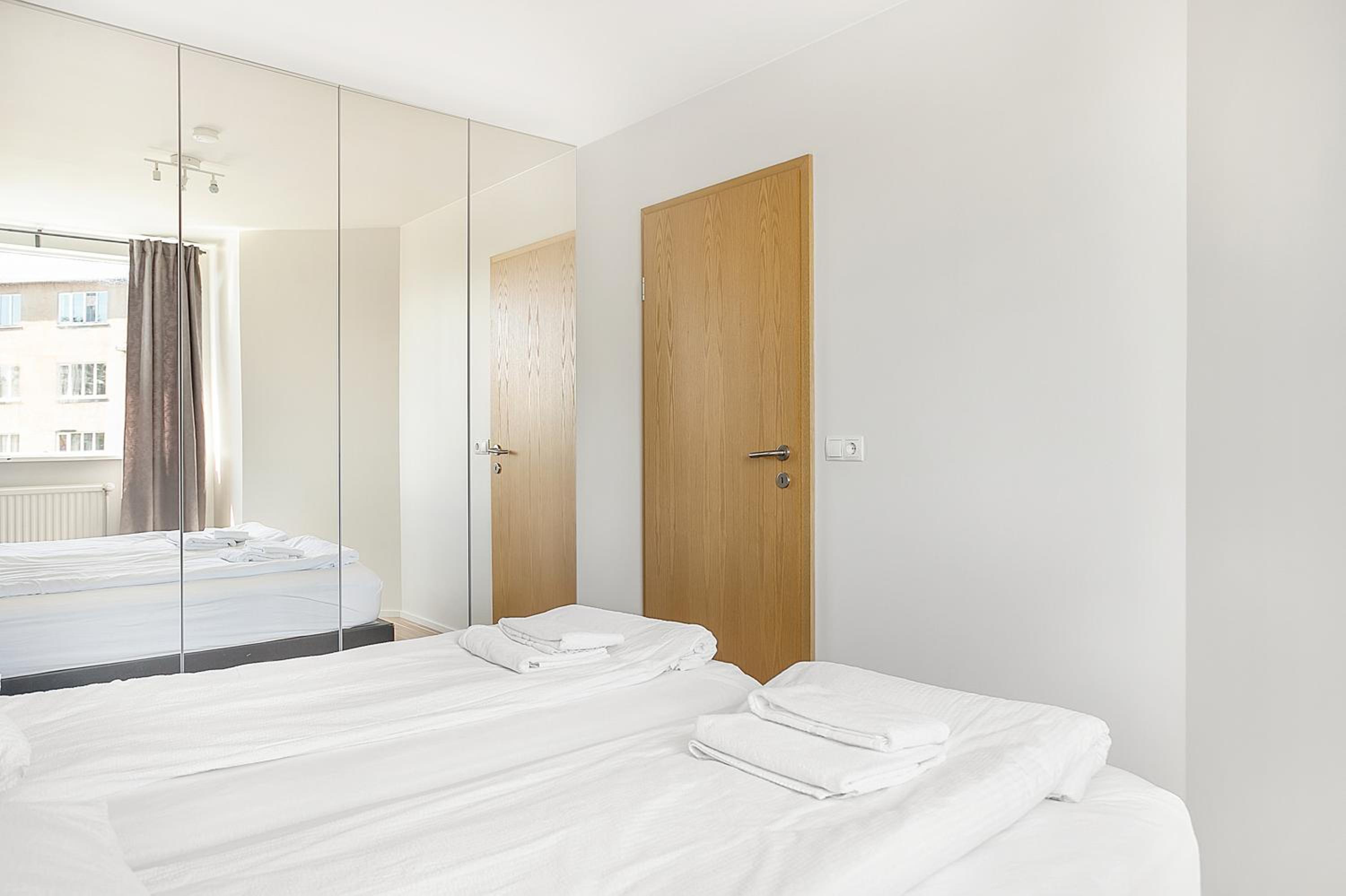 One-Bedroom Apartment - Photo 4