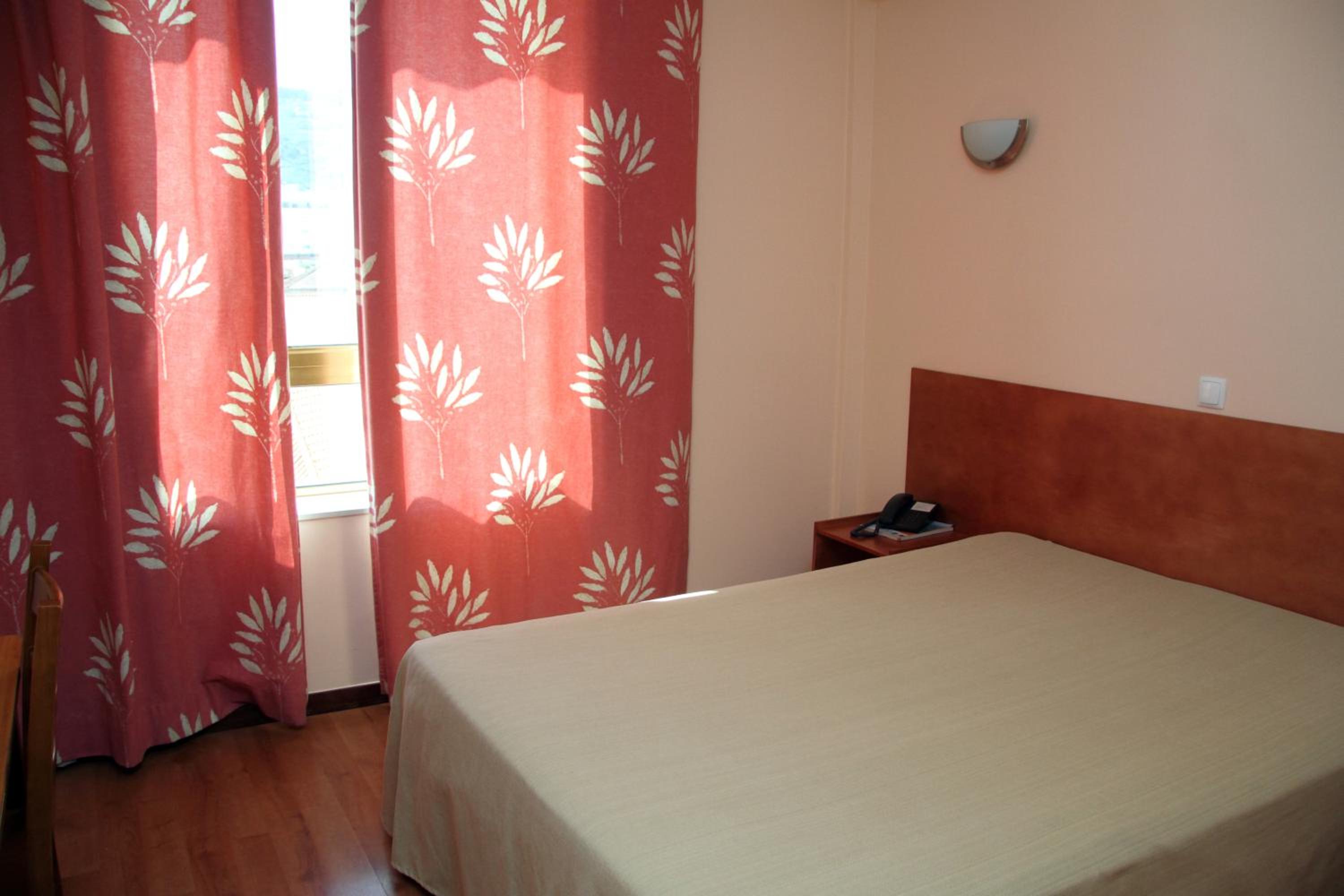 Double Room - Photo 7