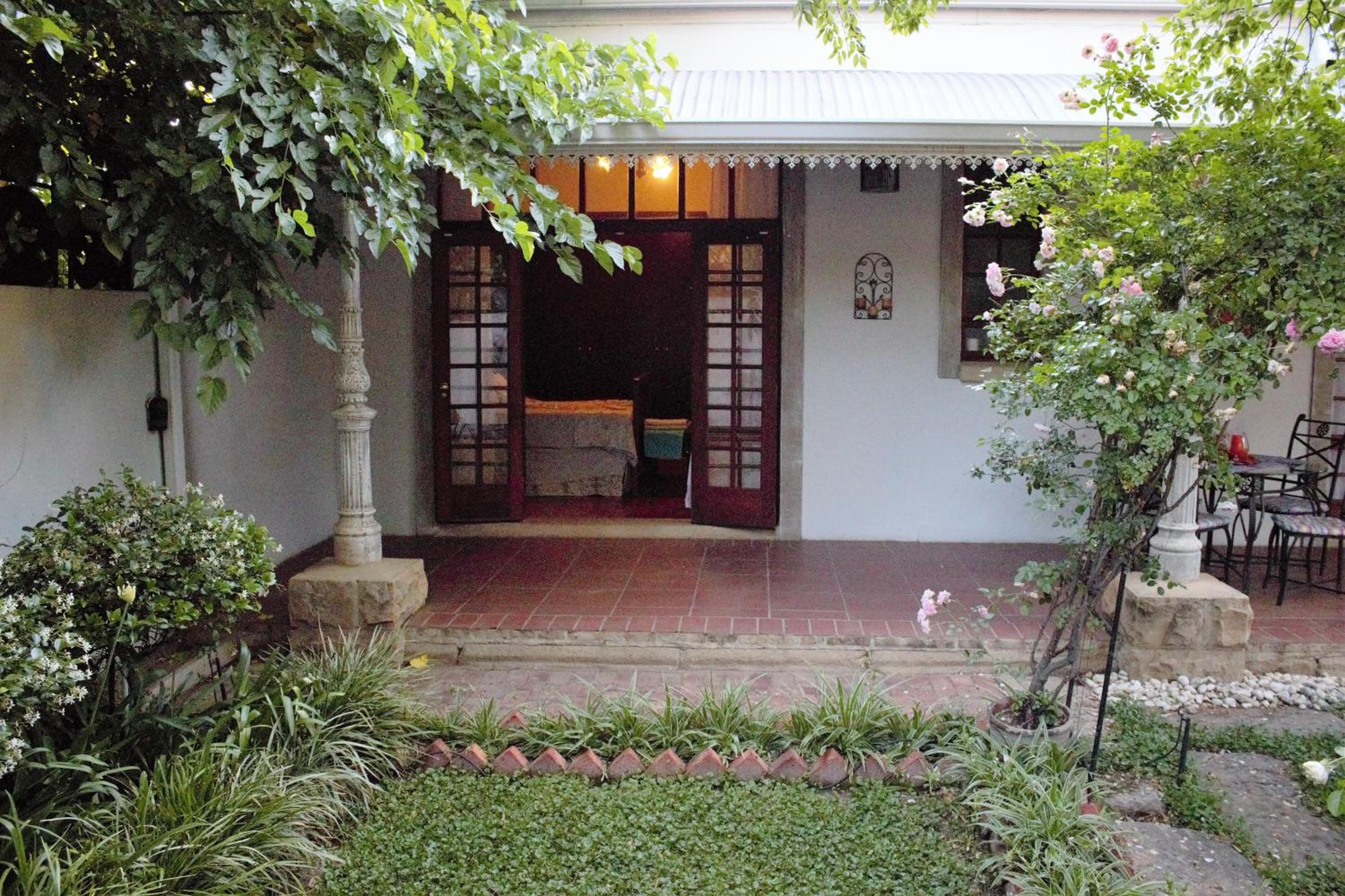 Deluxe Double Room with Shower - Photo 2