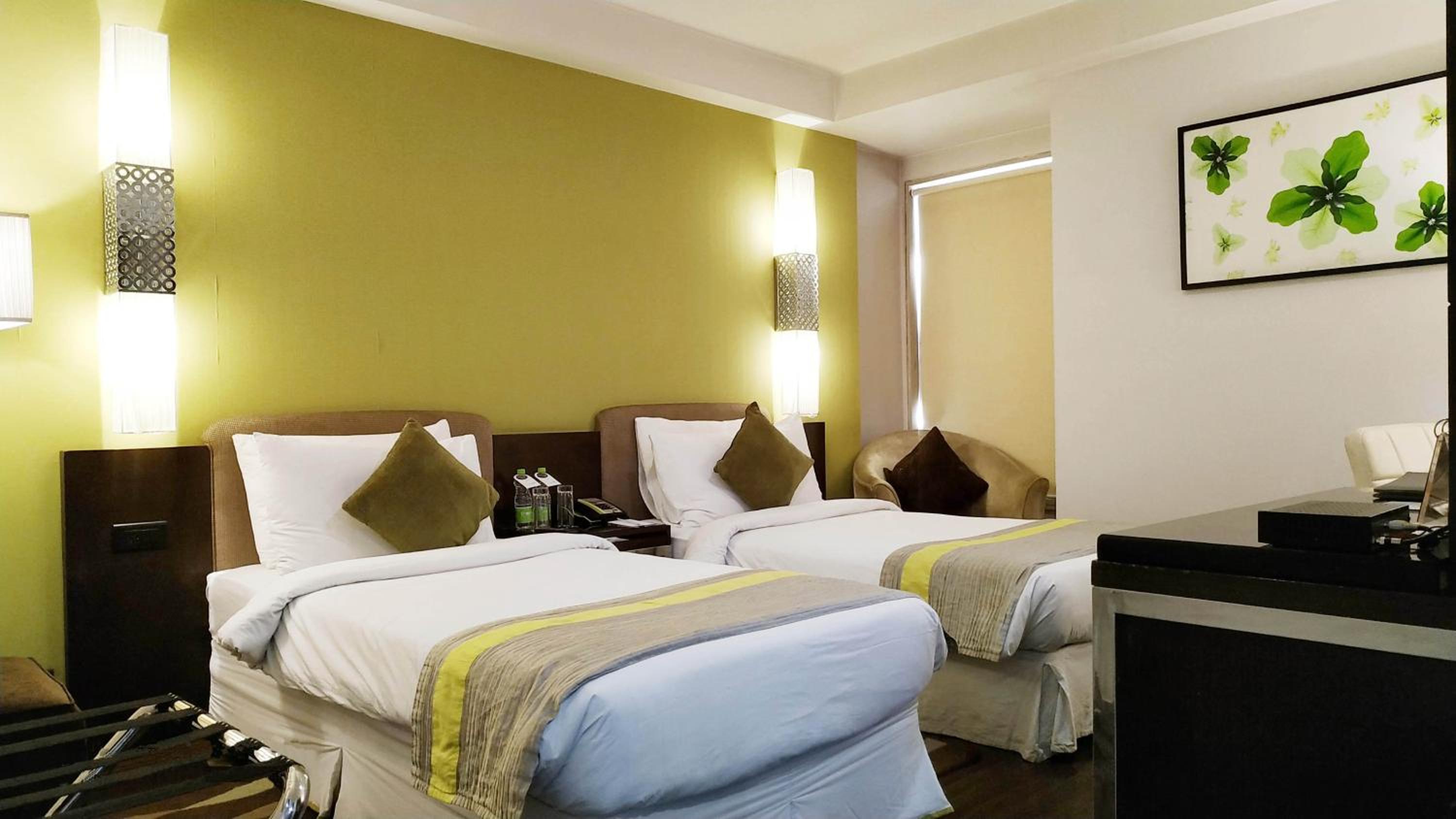 Twin Room - Photo 1