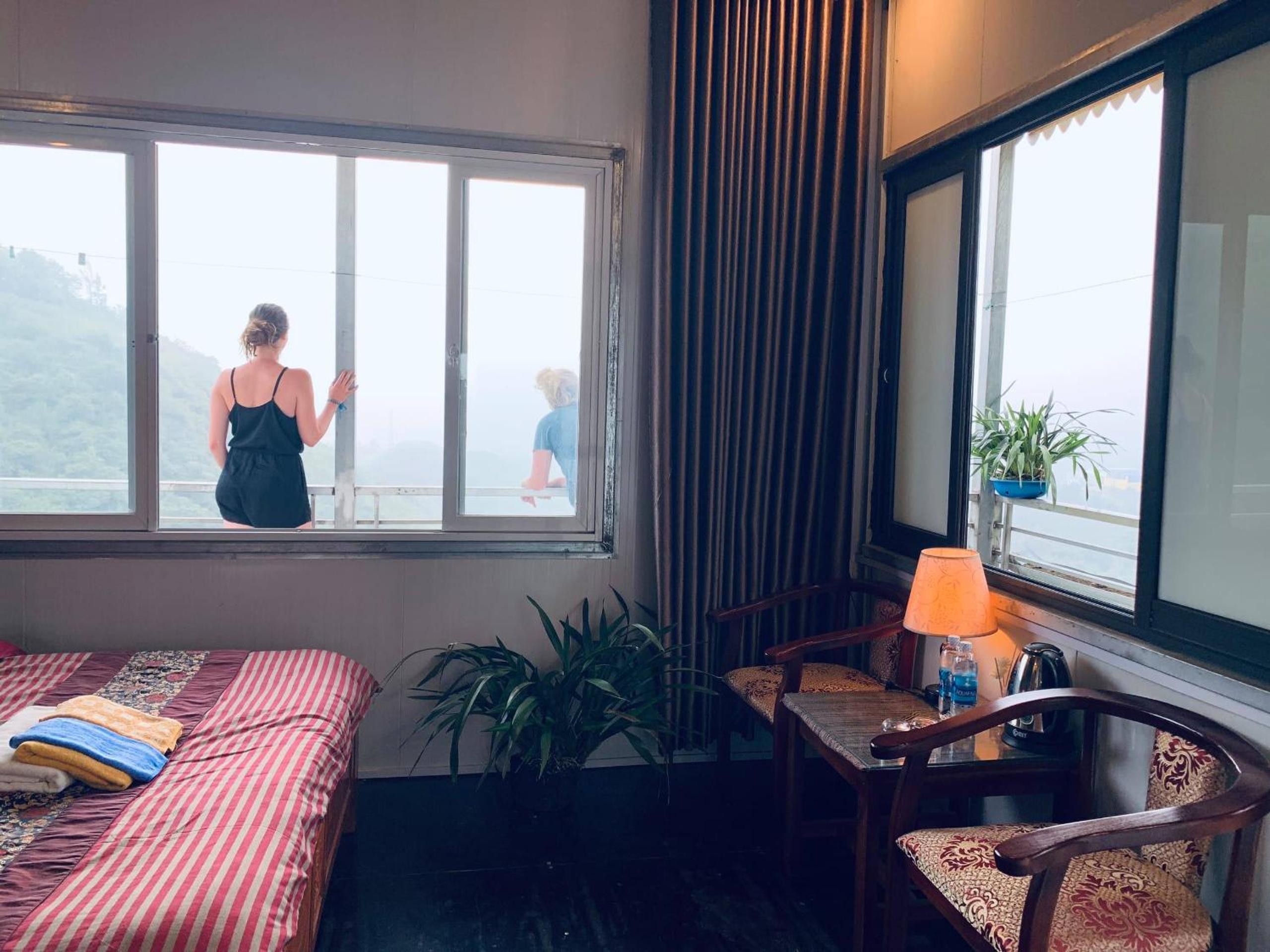 Deluxe Double Room with Balcony photo 3